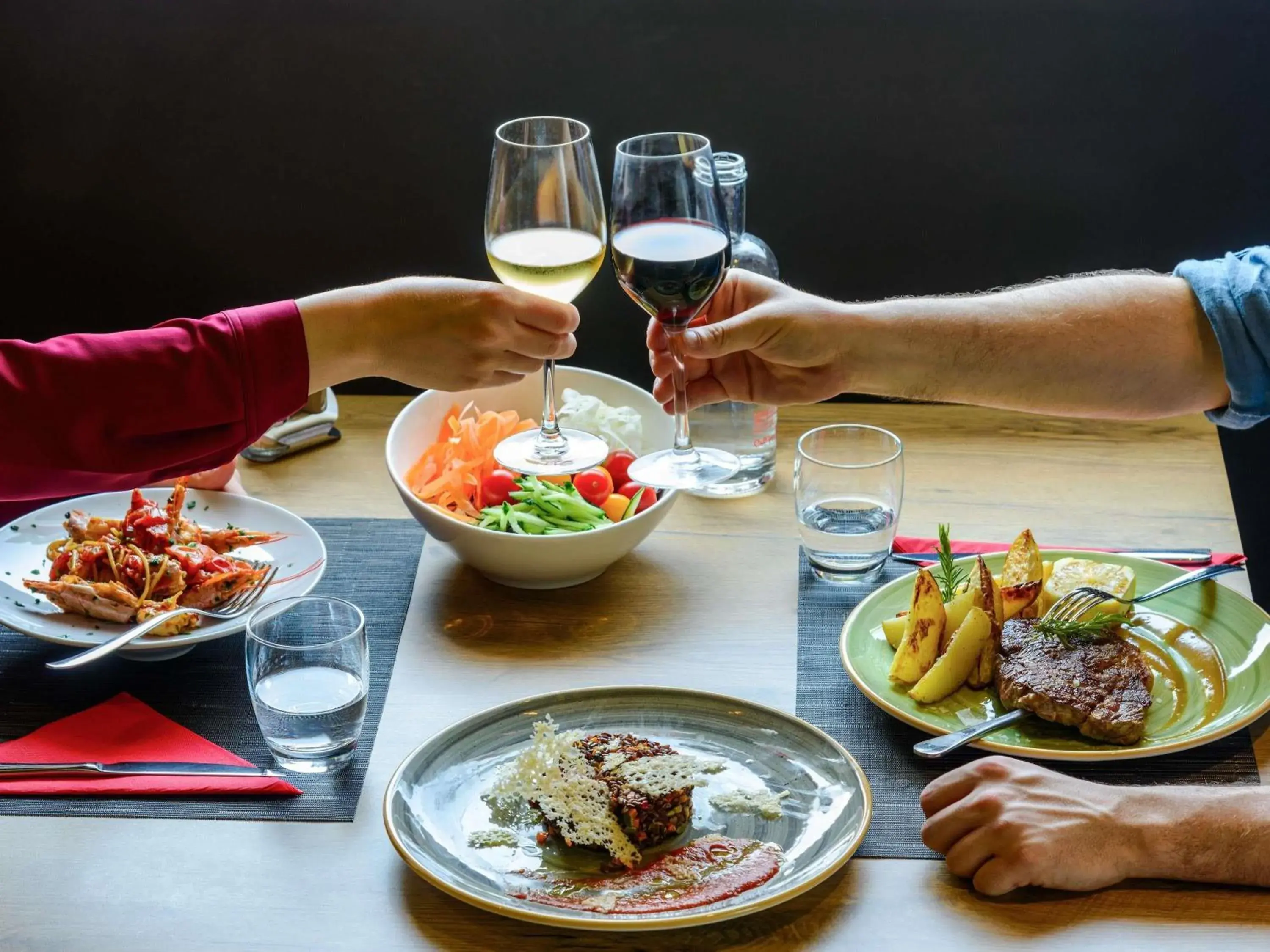 Restaurant/places to eat in Ibis Milano Fiera Restaurant/places to eat in Ibis Milano Fiera