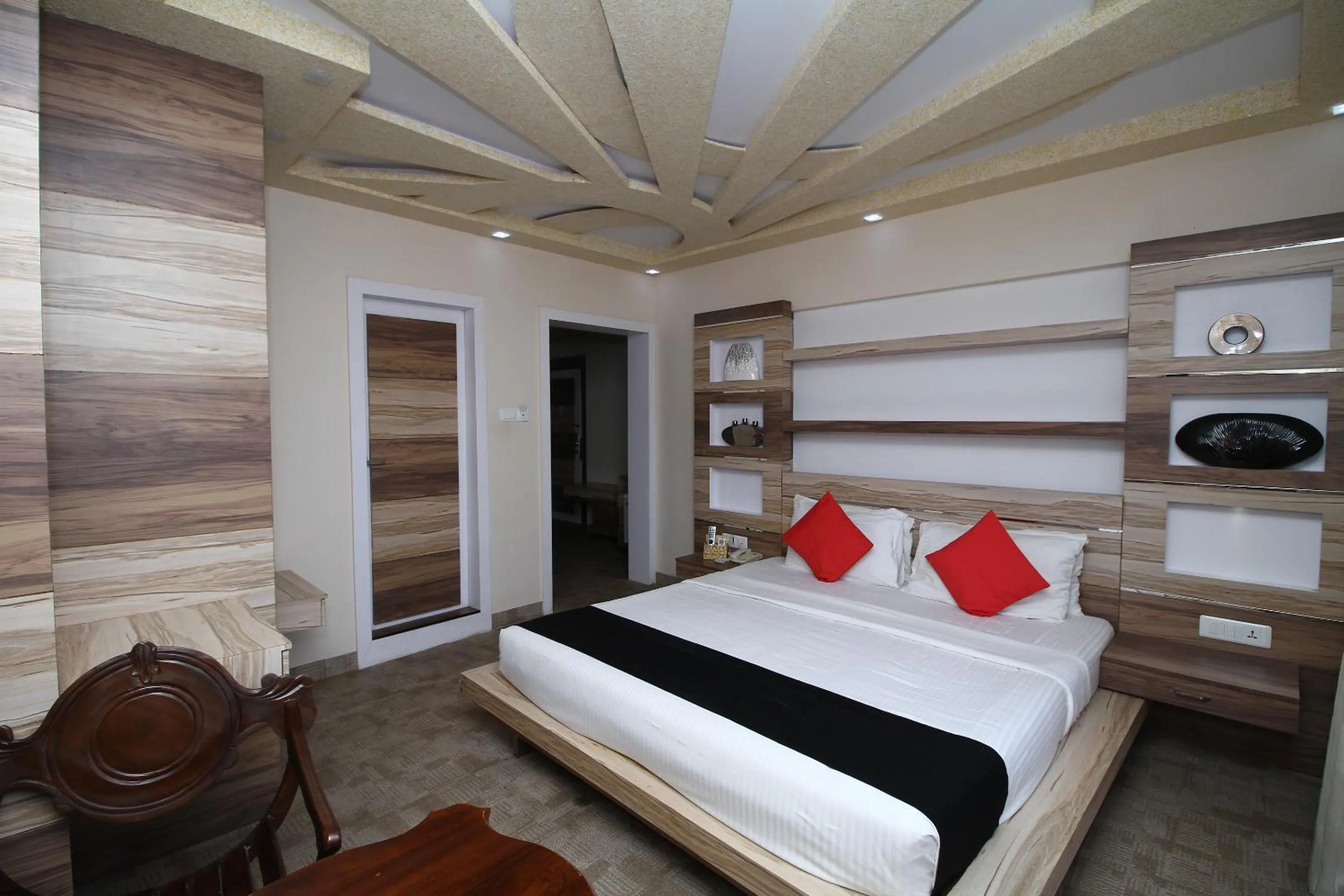 Bedroom in Royal Castle Hotel