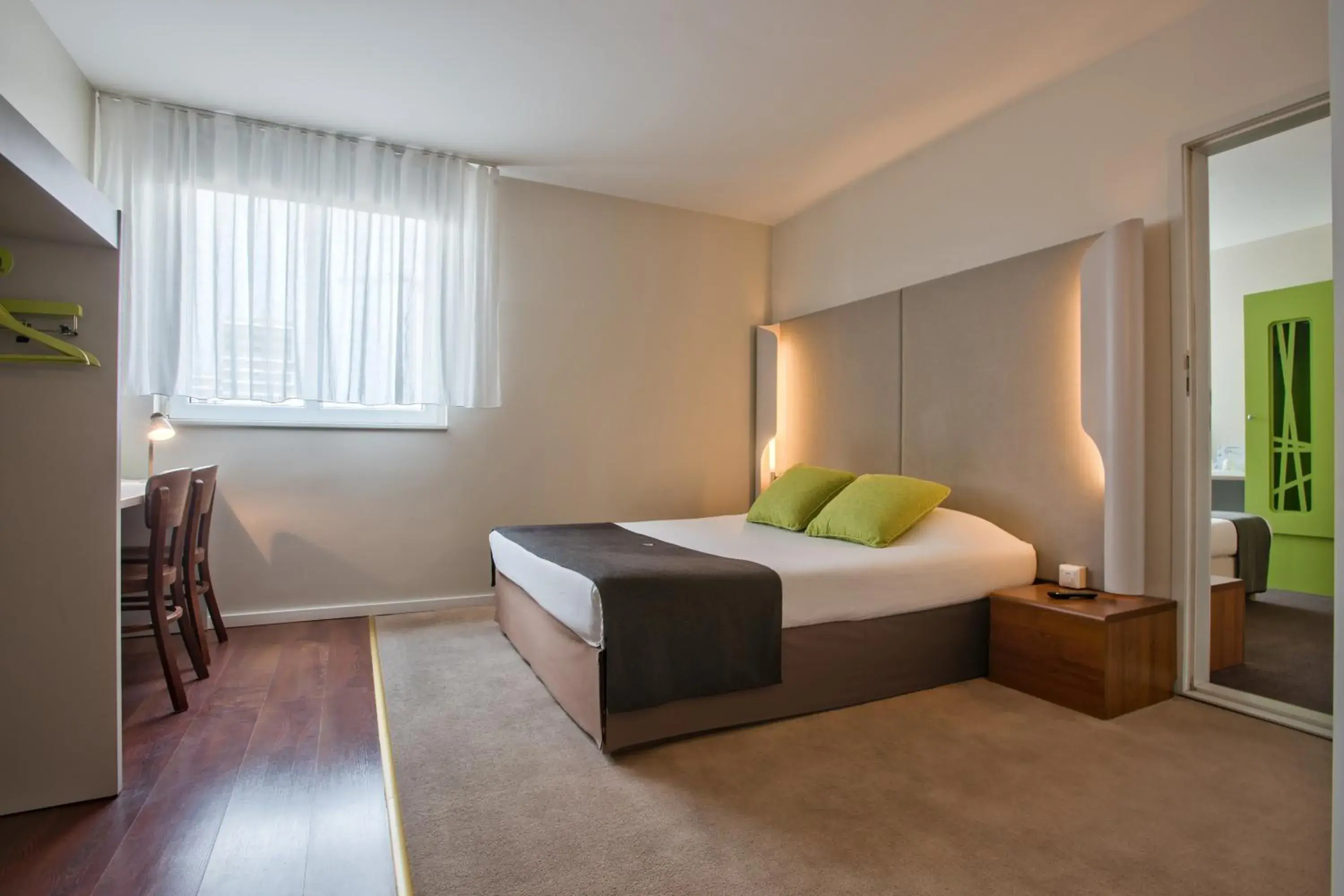 Bedroom, Bed in Campanile Łódź Bedroom, Bed in Campanile Łódź