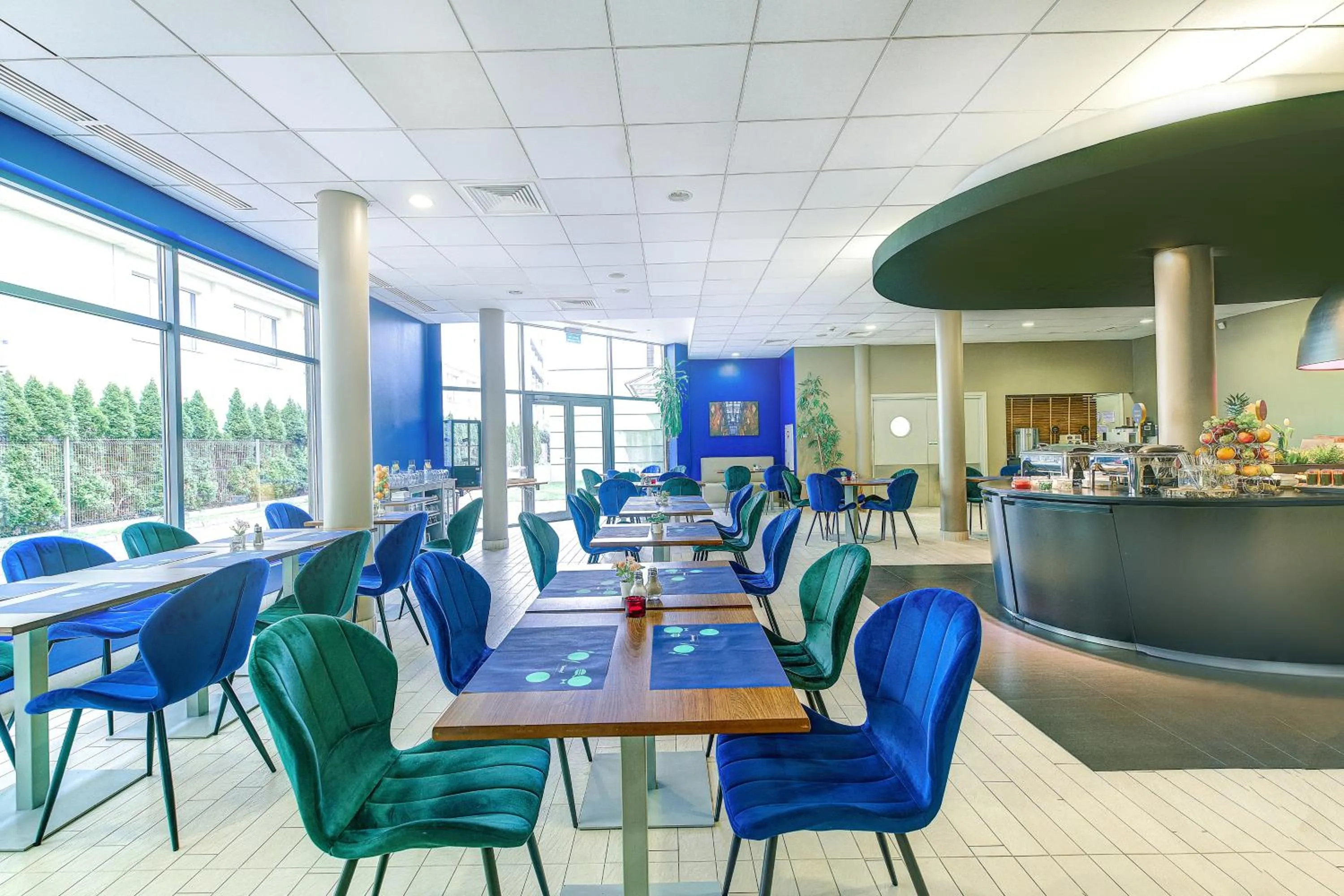 Restaurant/places to eat in Campanile Łódź