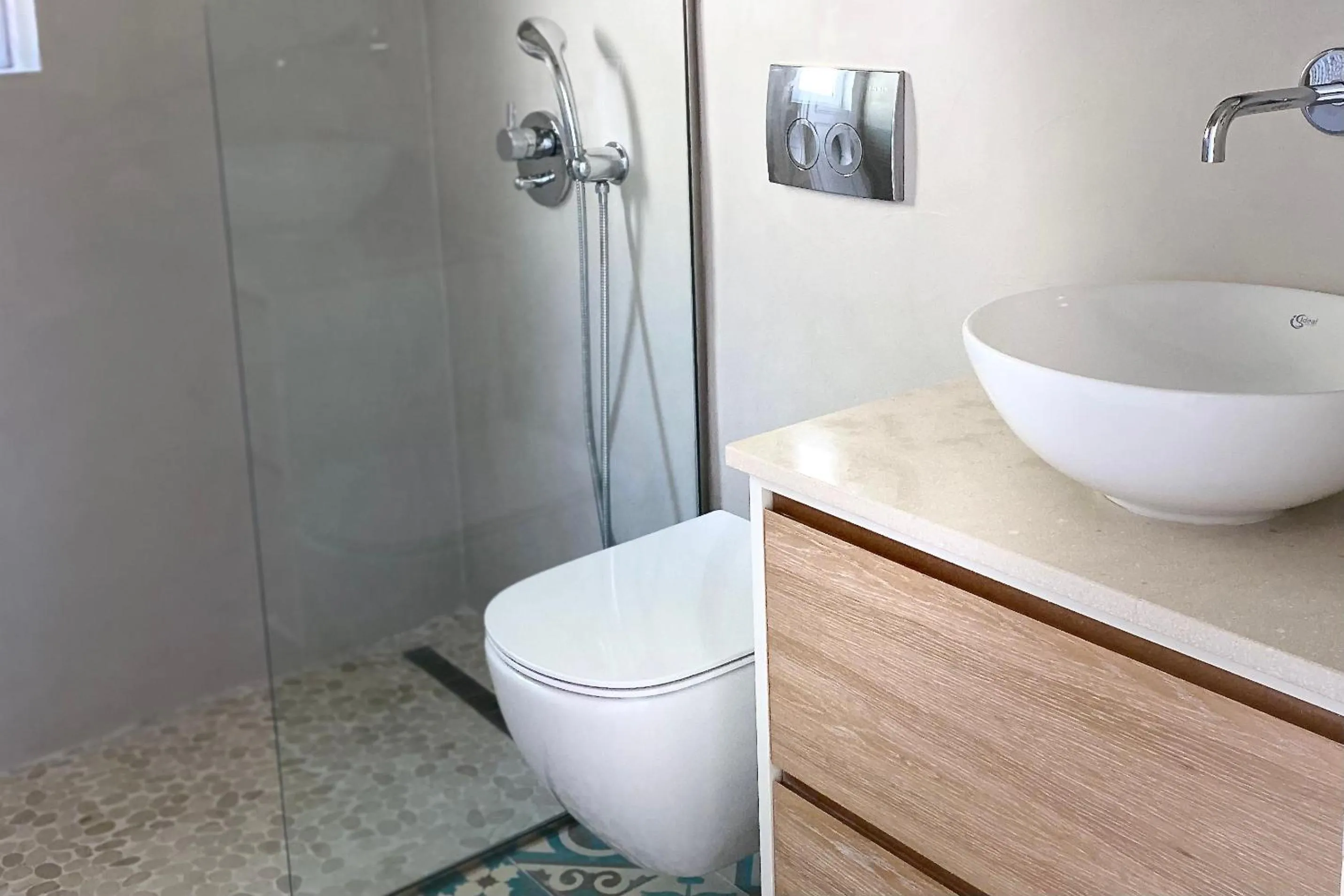 Bathroom in Sebastian's - Agios Gordios Beach