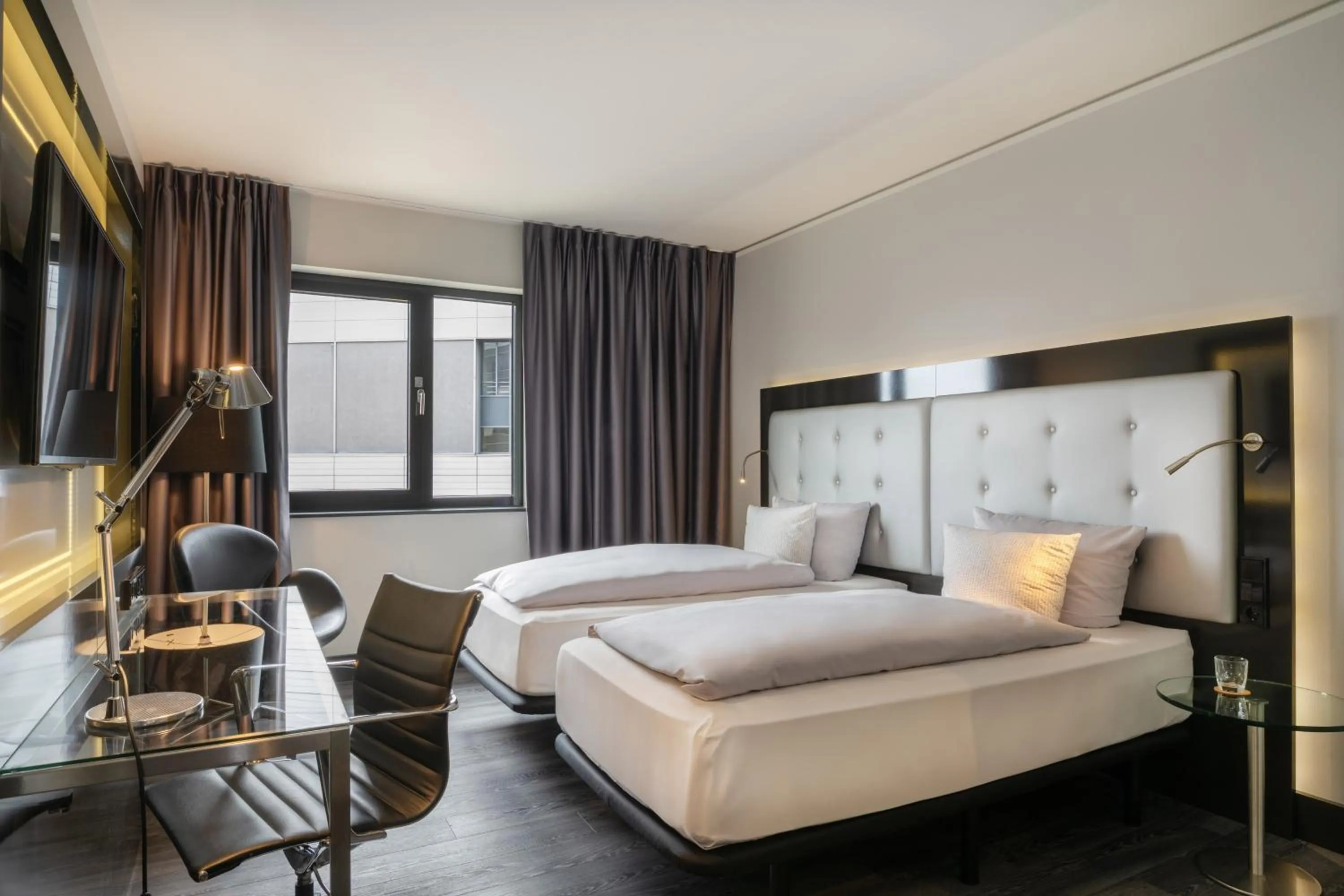 Bed in INNSiDE by Meliá Wolfsburg