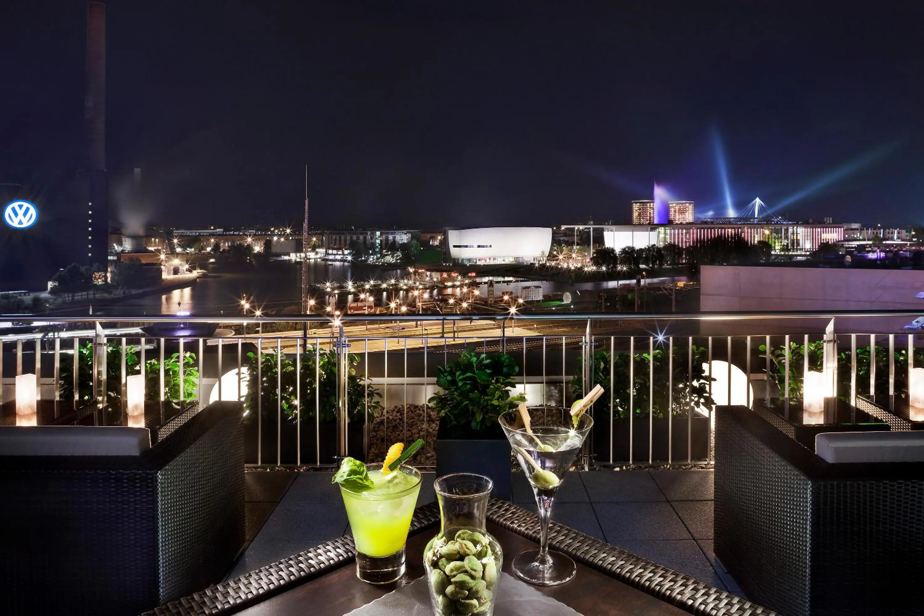 Patio in INNSiDE by Meliá Wolfsburg