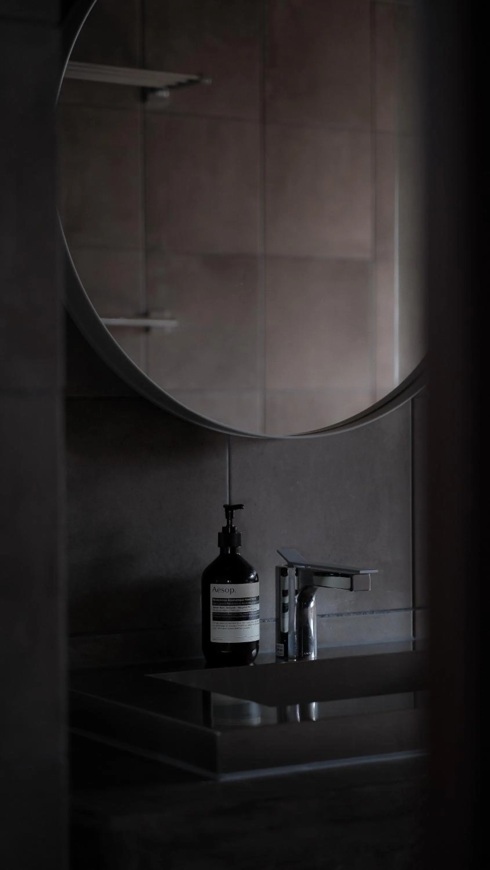 Shower in deigo ISHIGAKI ｜沖縄石垣島の一棟貸し別荘［泥娯］