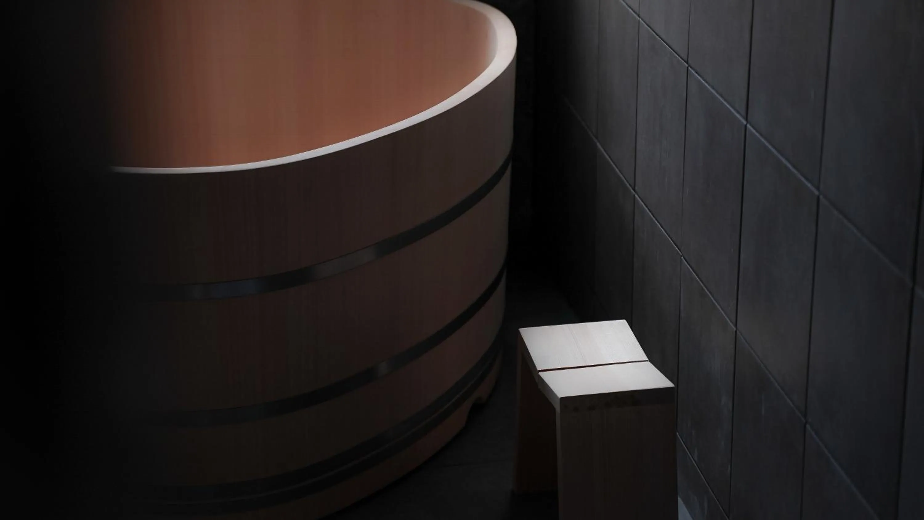 Shower in deigo ISHIGAKI ｜沖縄石垣島の一棟貸し別荘［泥娯］