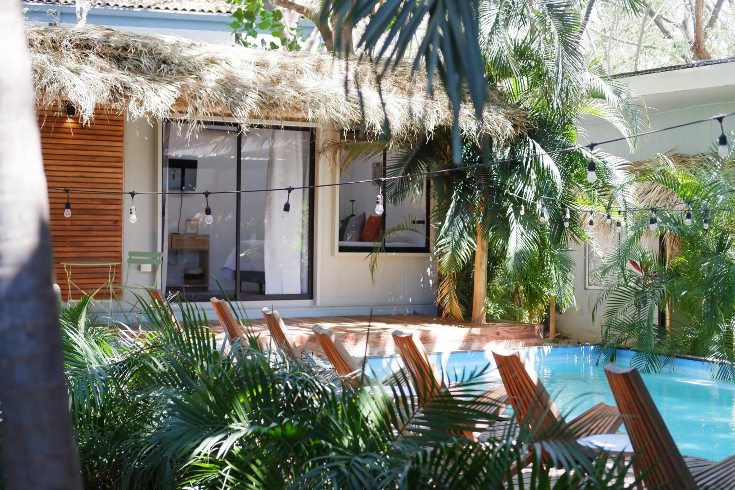 Refugio Surf Lodge