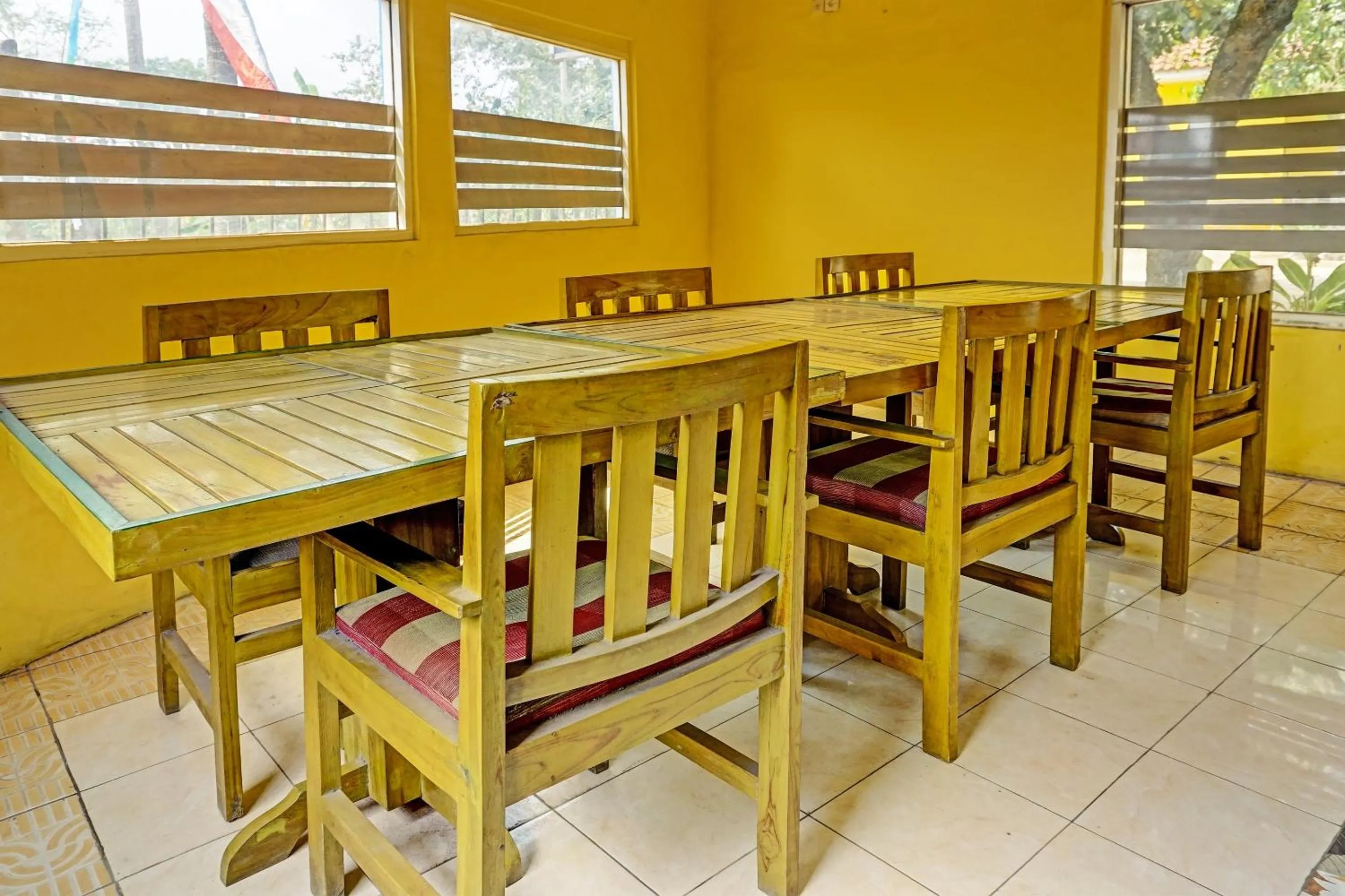 Lobby or reception in Hotel O Family Blitar