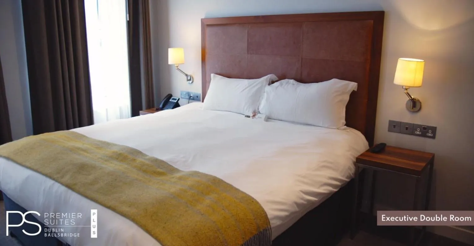 Bedroom, Bed in PREMIER SUITES Dublin, Ballsbridge