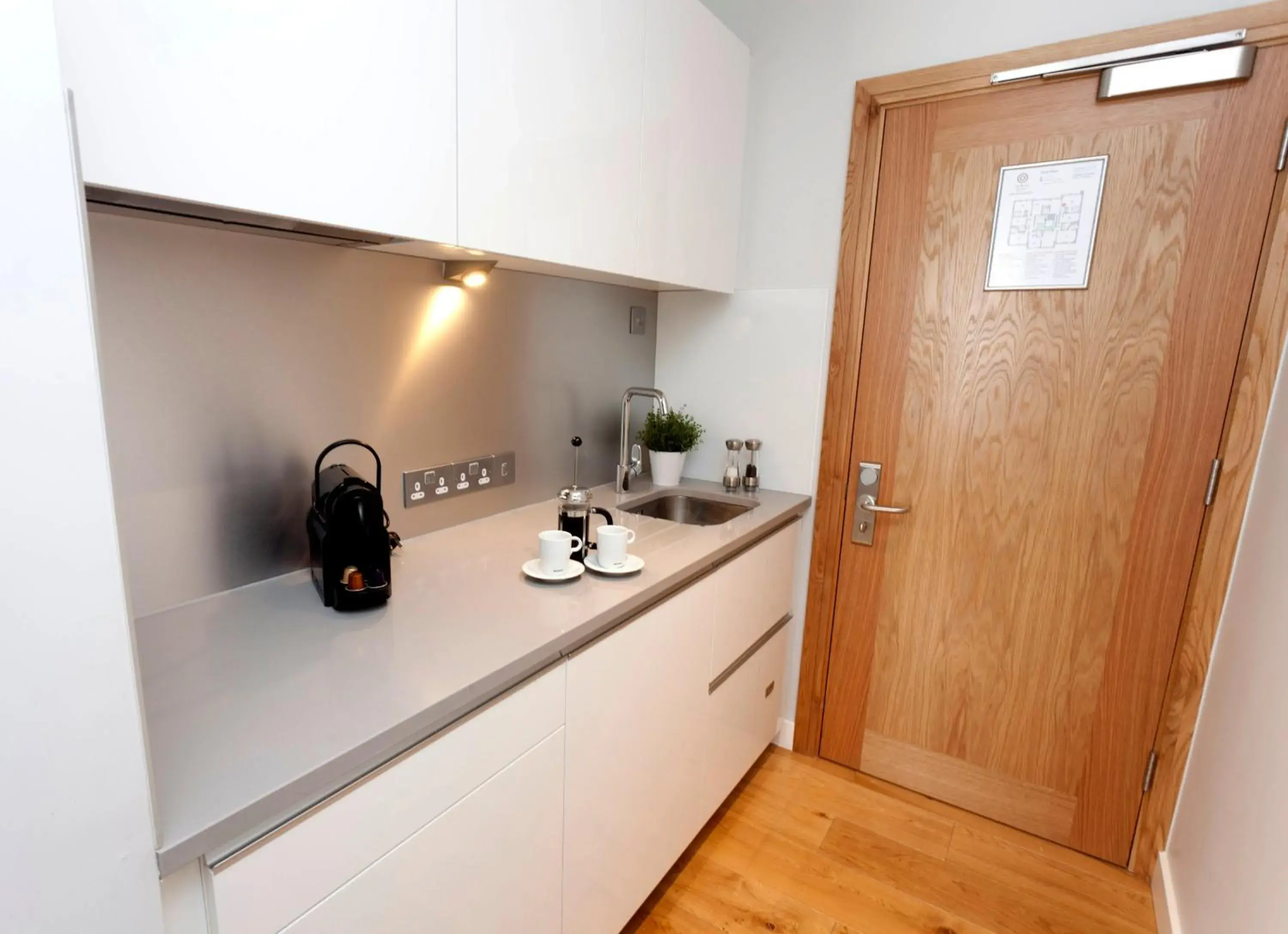 Living room in PREMIER SUITES Dublin, Ballsbridge Living room in PREMIER SUITES Dublin, Ballsbridge