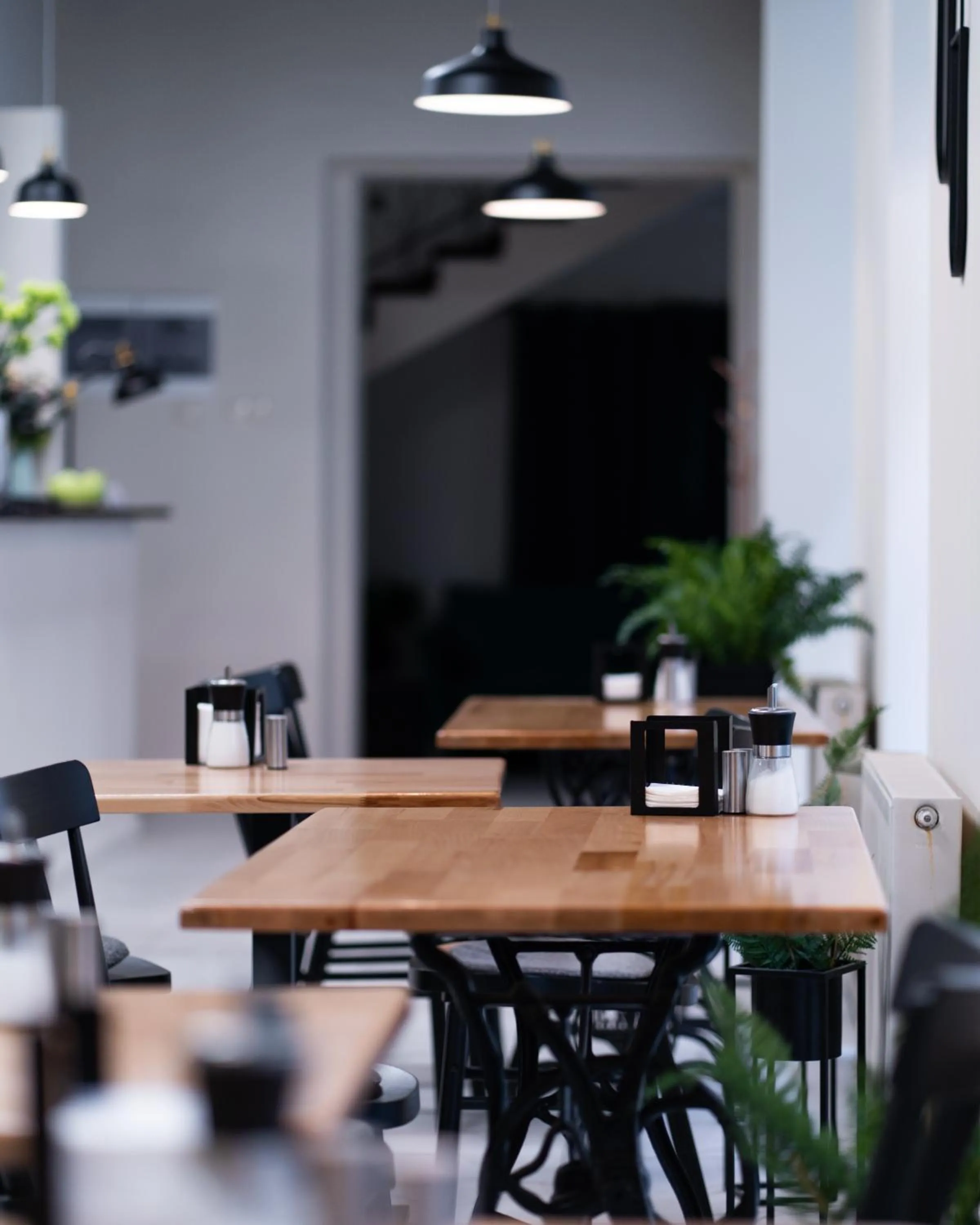 Dining area in City Center Rooms Piotrkowska 91