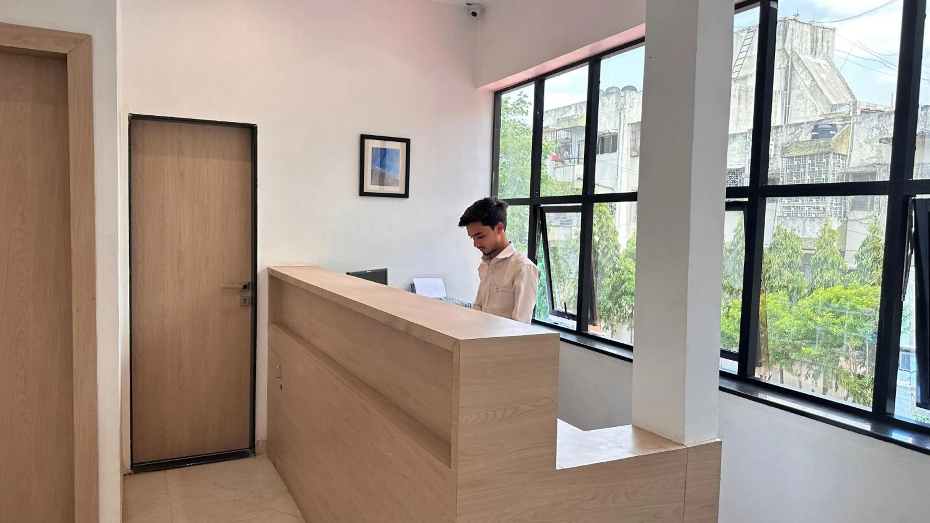 Text overlay in Hotel Unnati