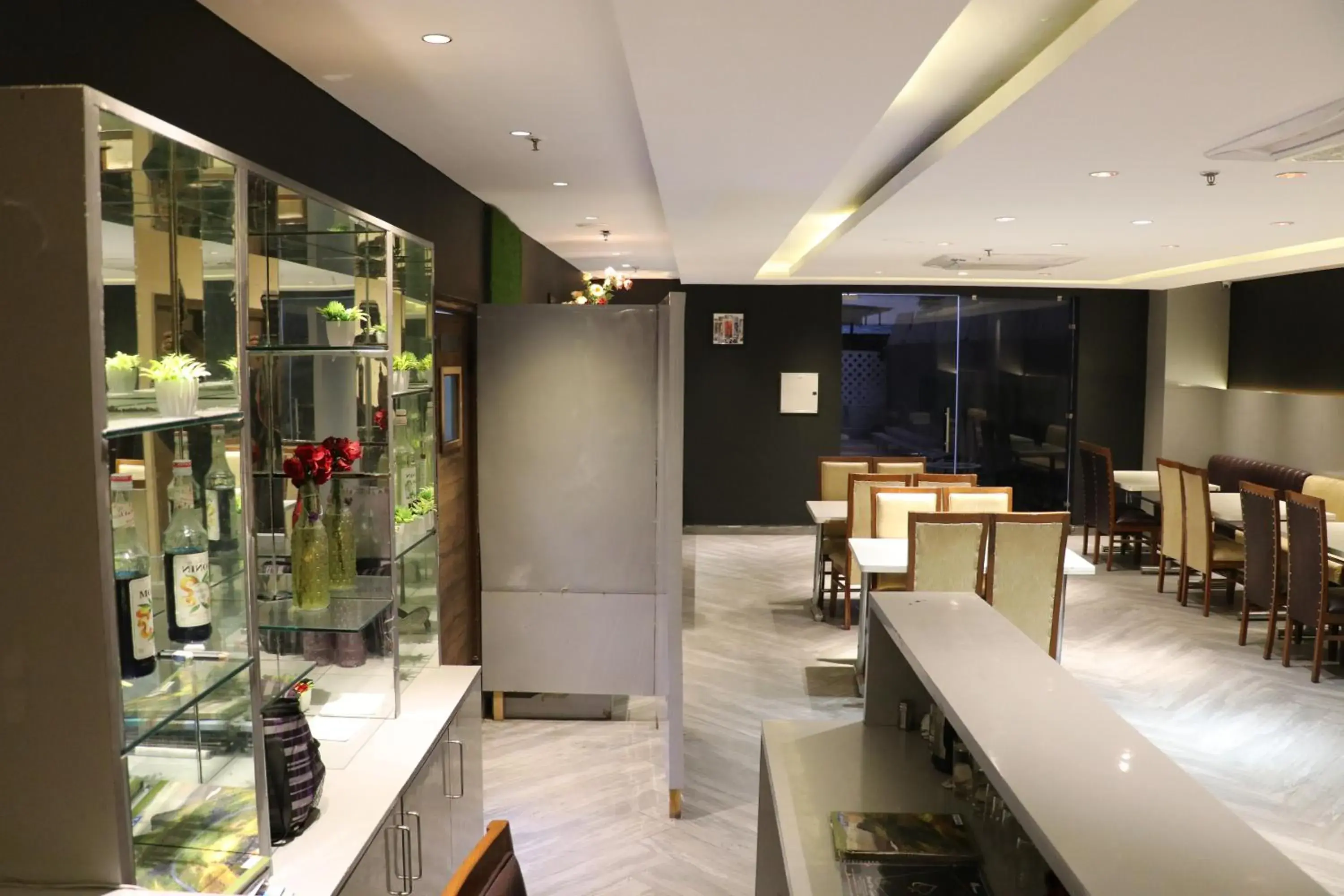 Restaurant/places to eat in Hotel The Spades Restaurant/places to eat in Hotel The Spades