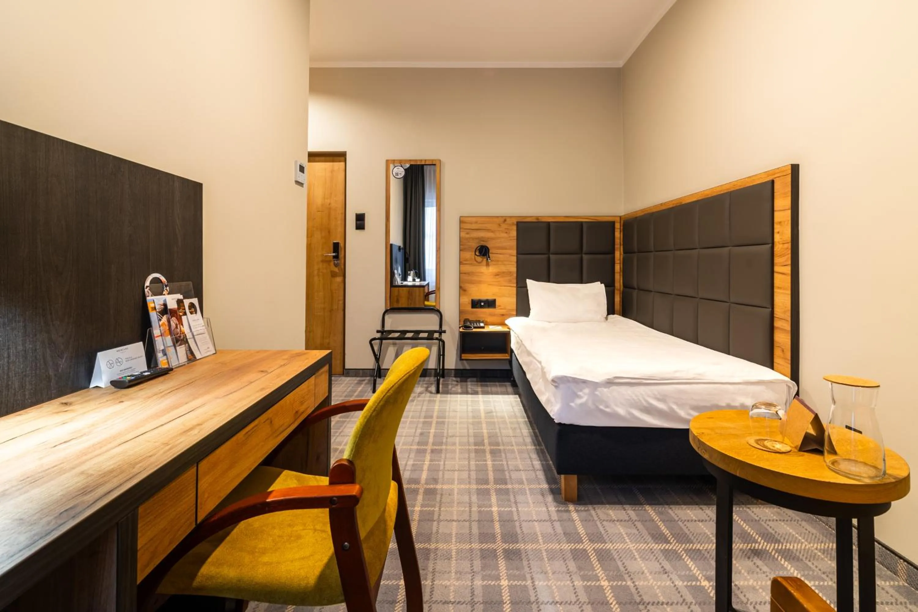 Bed in Mercure Opole