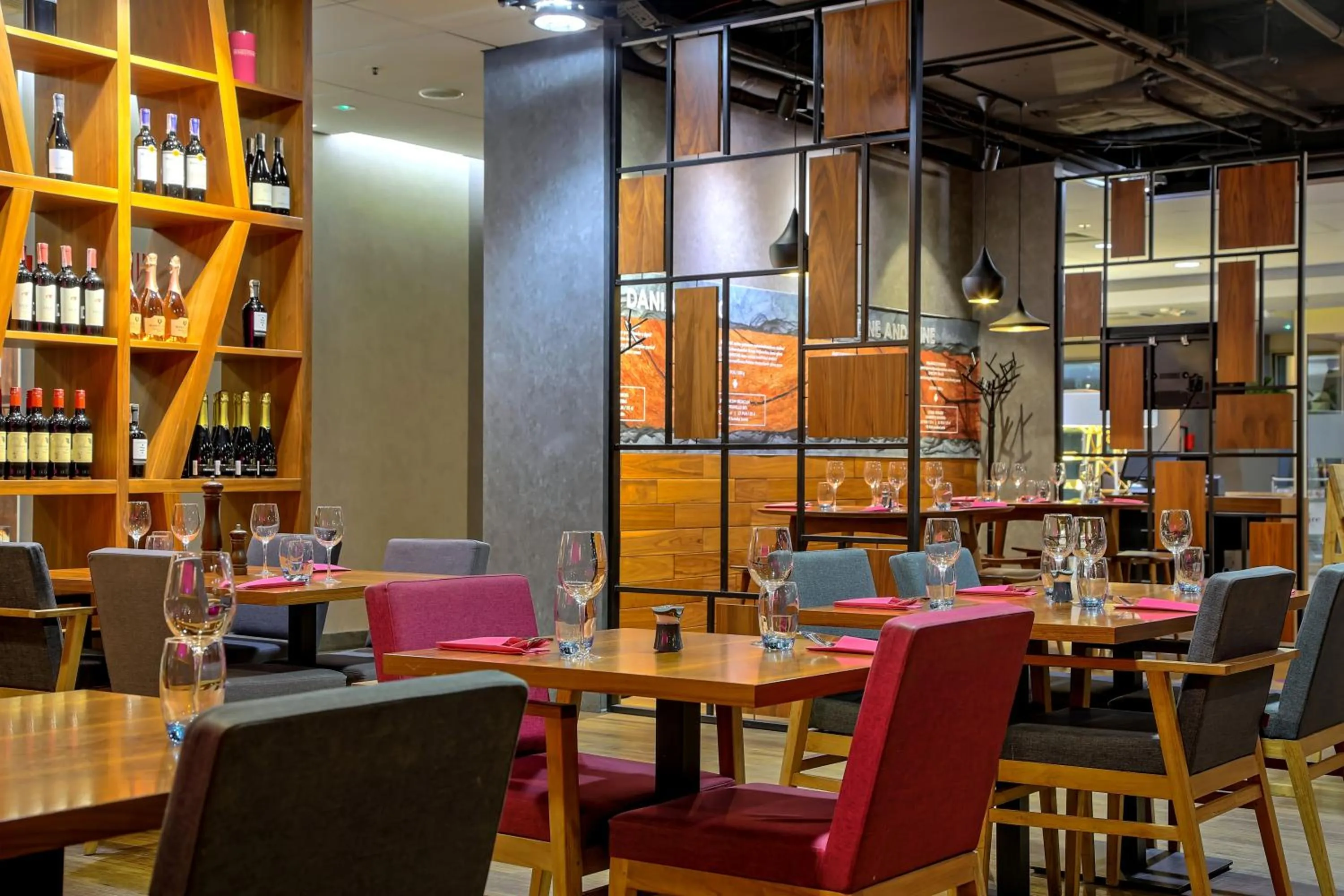 Restaurant/places to eat in Mercure Wrocław Centrum