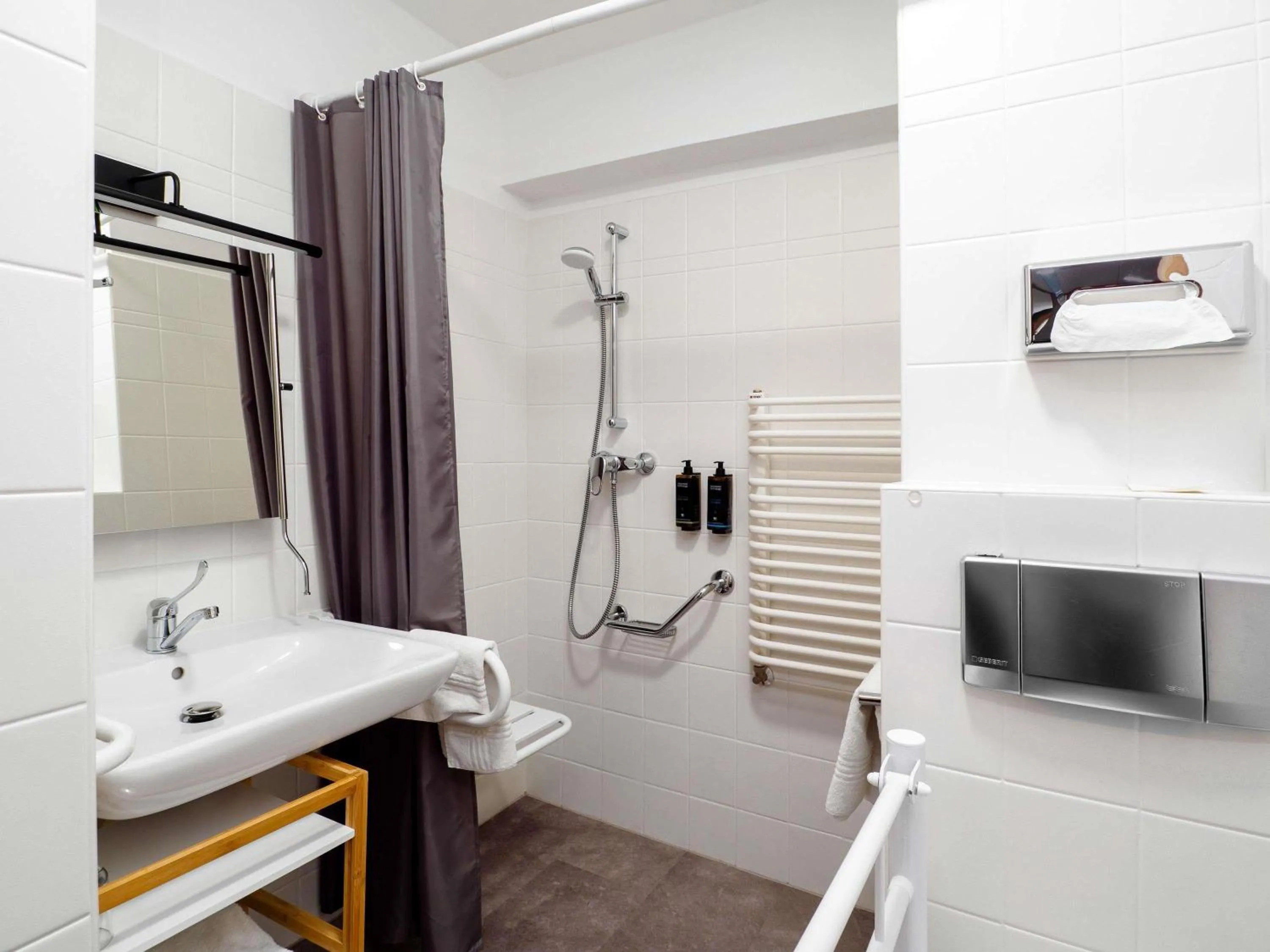 Bedroom in Mercure Czestochowa Centrum