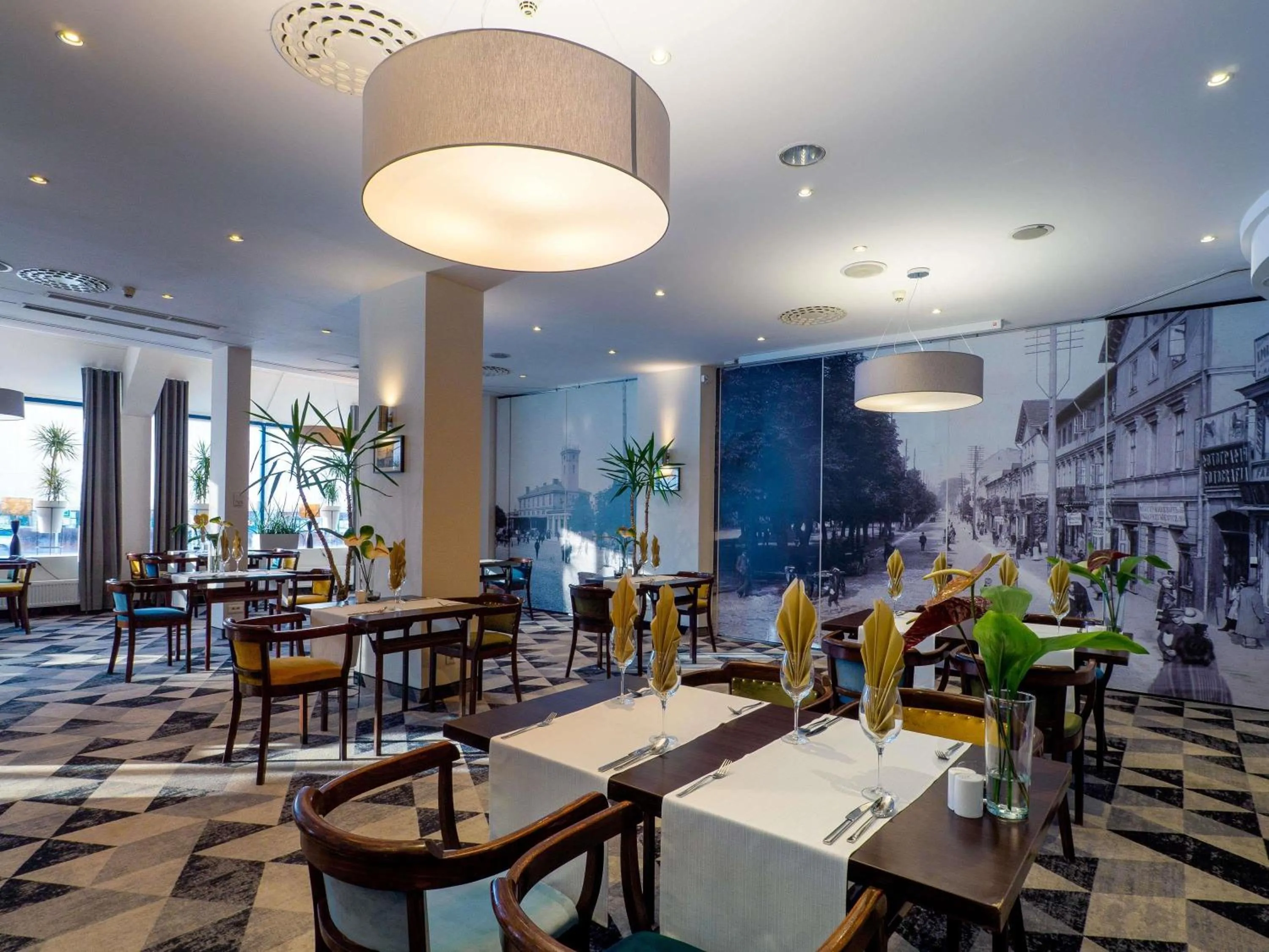 Restaurant/places to eat in Mercure Czestochowa Centrum