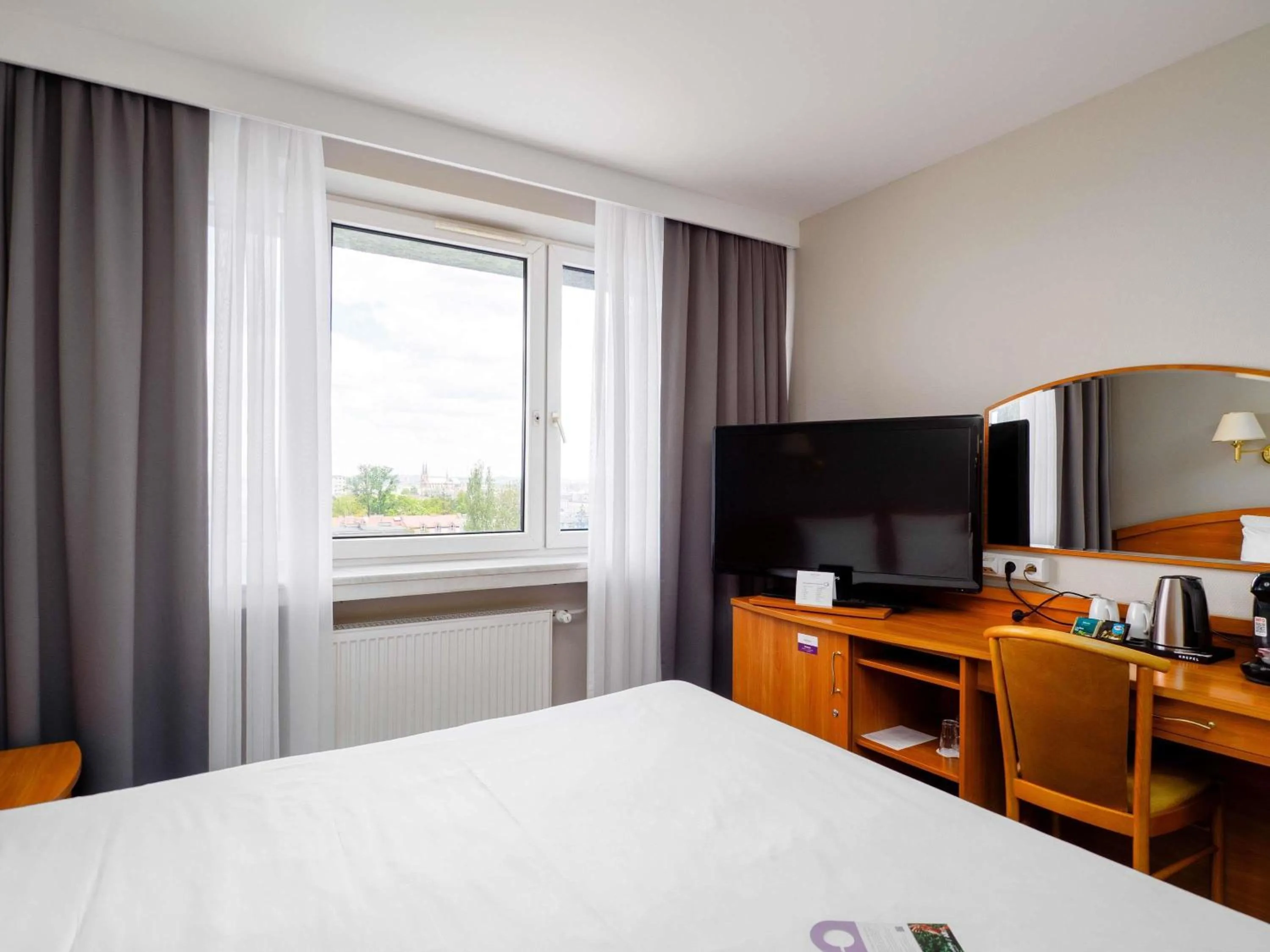 Bedroom, Bed in Mercure Czestochowa Centrum