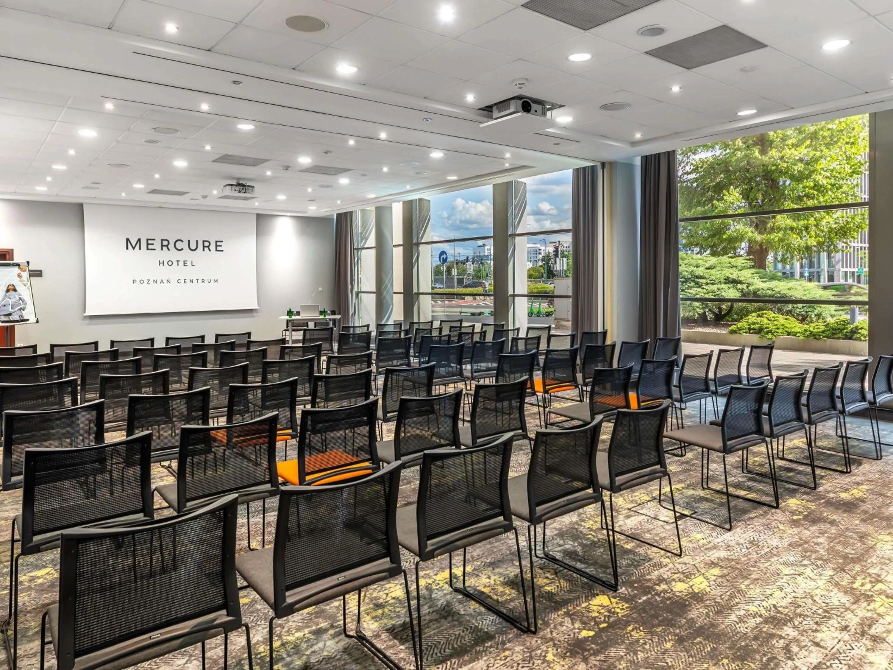 Meeting/conference room in Hotel Mercure Poznań Centrum