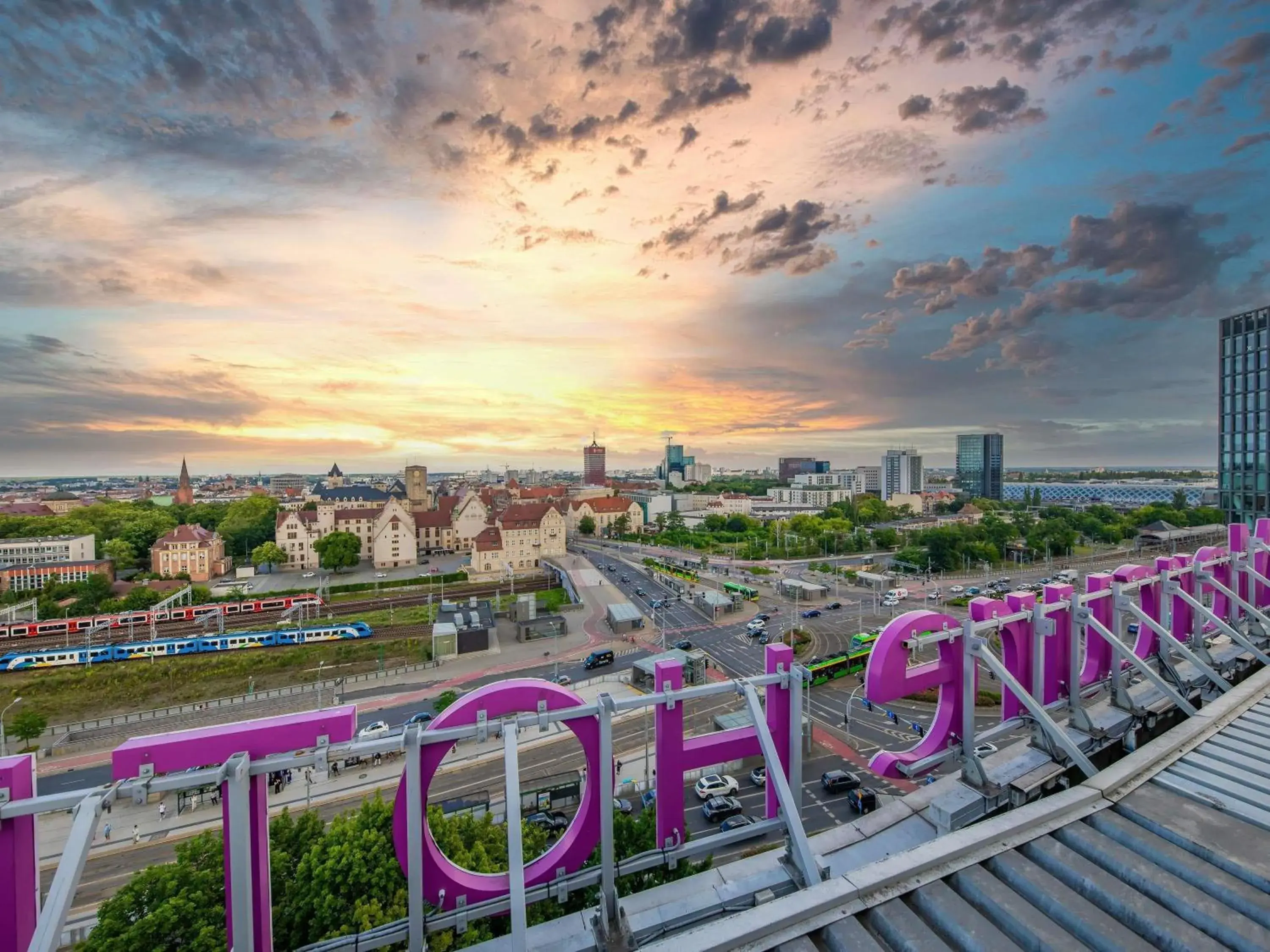 Property building in Hotel Mercure Poznań Centrum Property building in Hotel Mercure Poznań Centrum