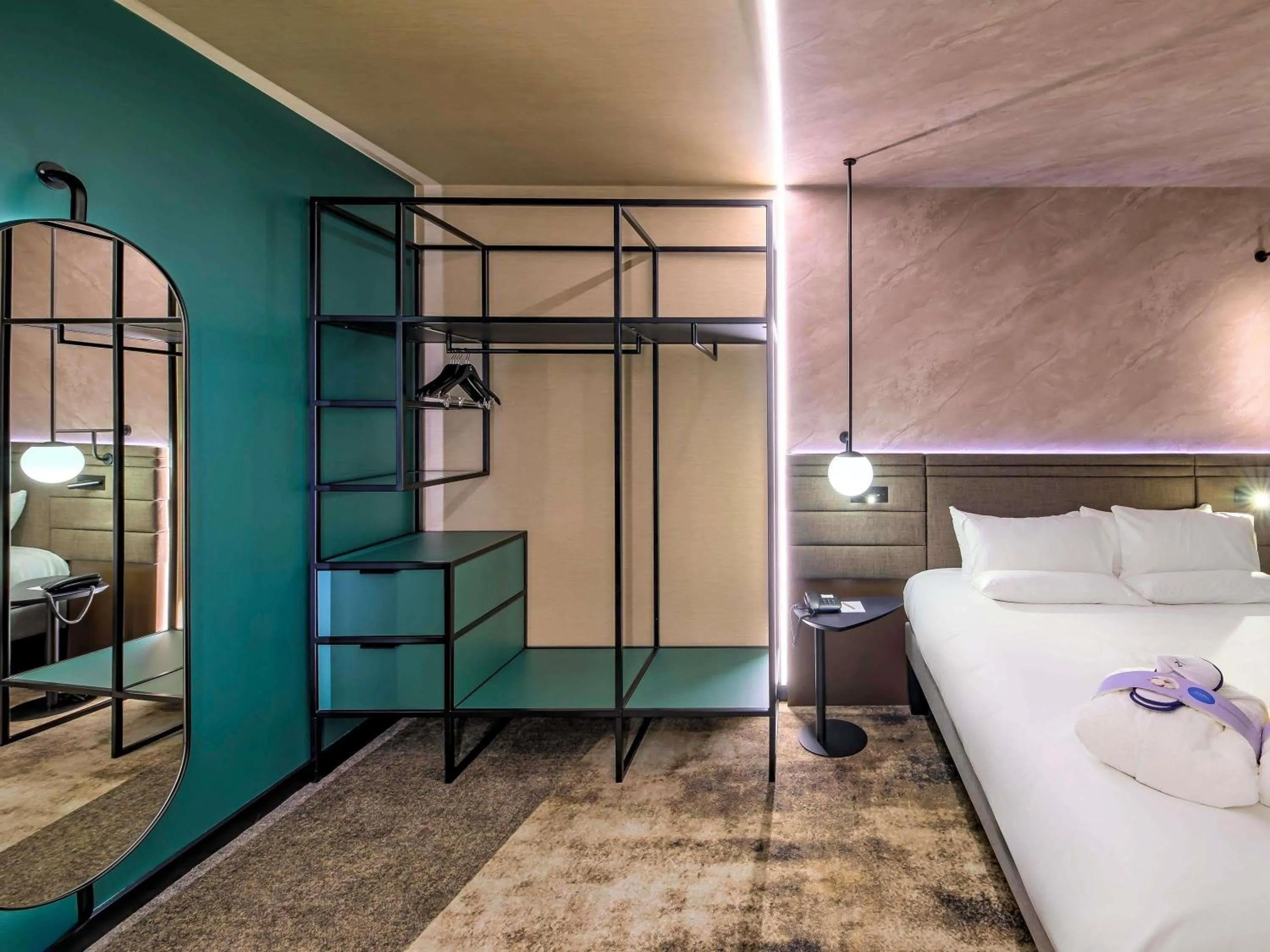 Photo of the whole room, Bed in Novotel Kraków Centrum