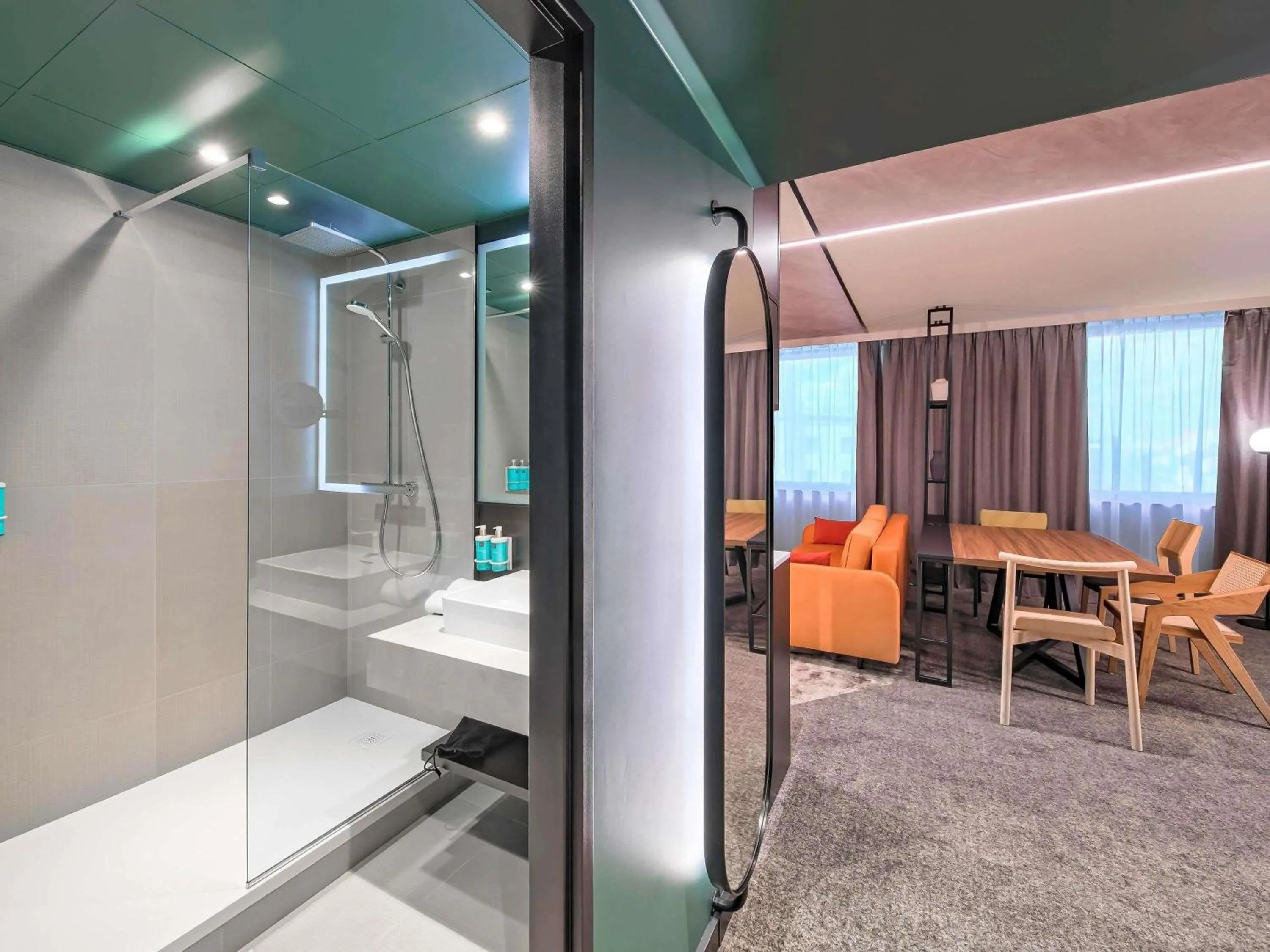 Photo of the whole room in Novotel Kraków Centrum