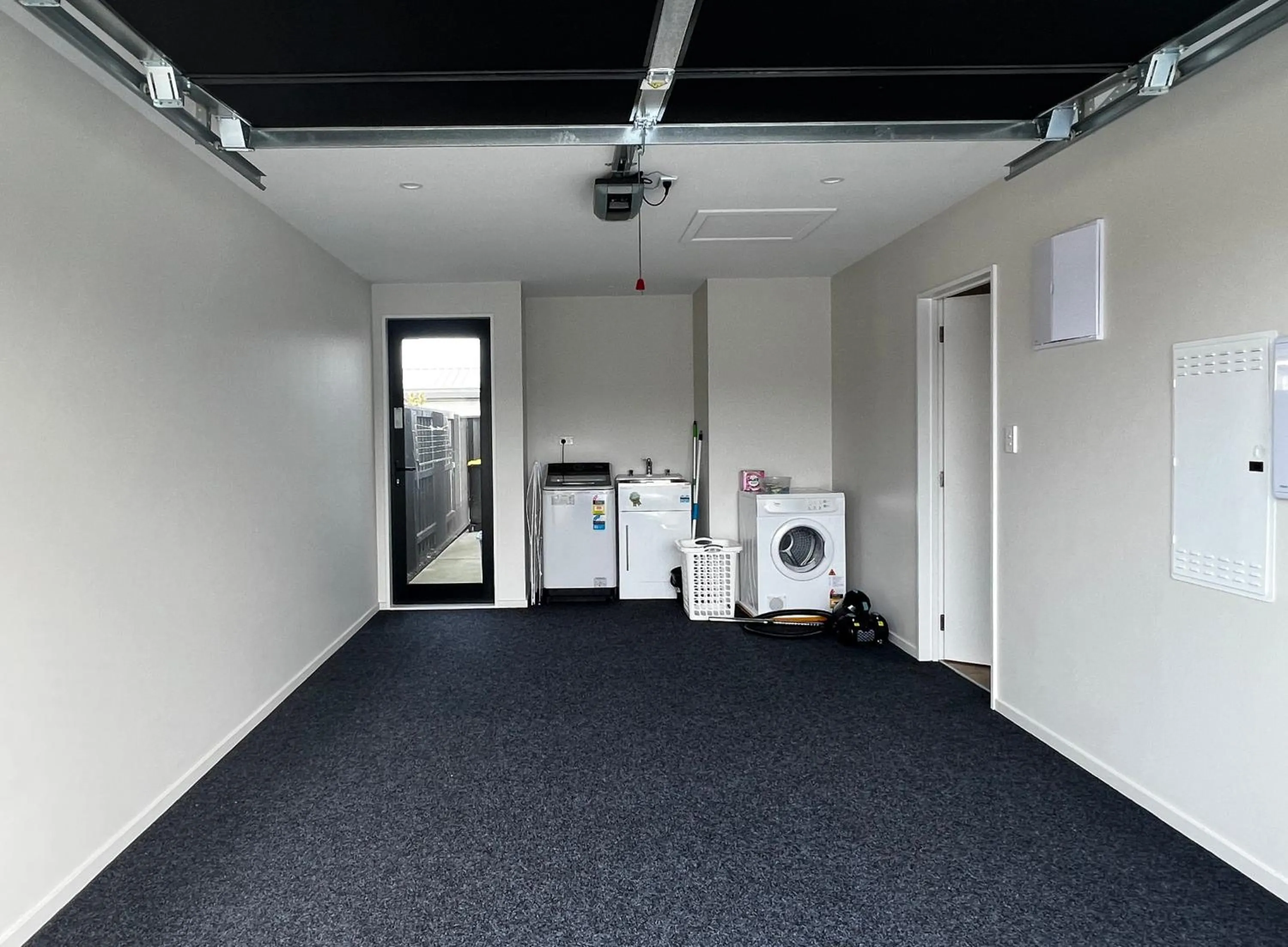 Area and facilities in Thomas Townhouse - Christchurch Holiday Homes
