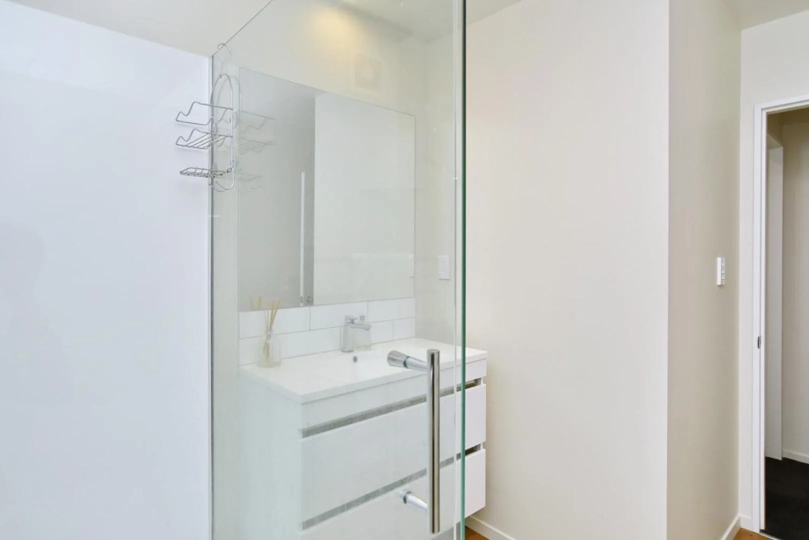 Shower in Thomas Townhouse - Christchurch Holiday Homes