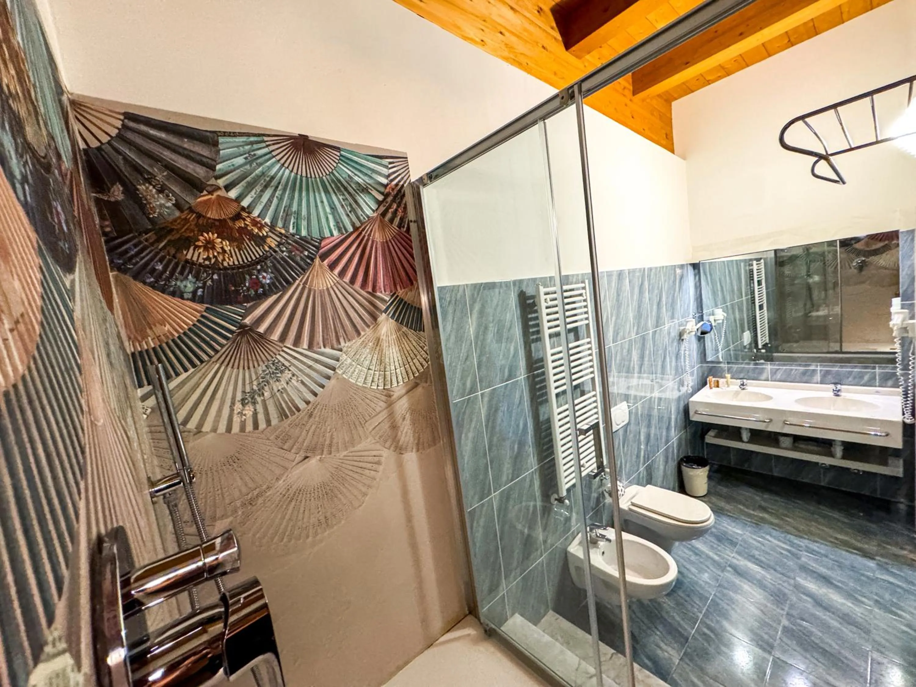 Bathroom in Continental Urban Art Hotel