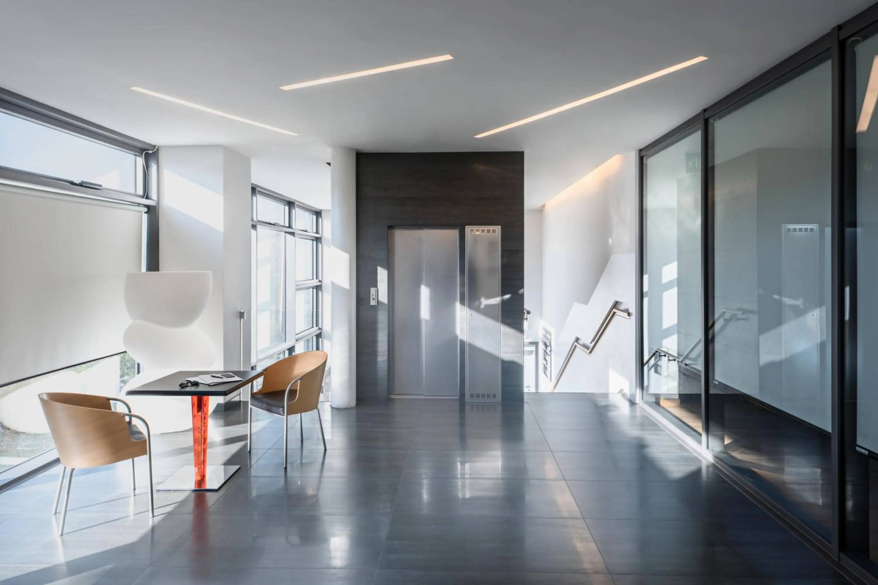 Meeting/conference room in Continental Urban Art Hotel