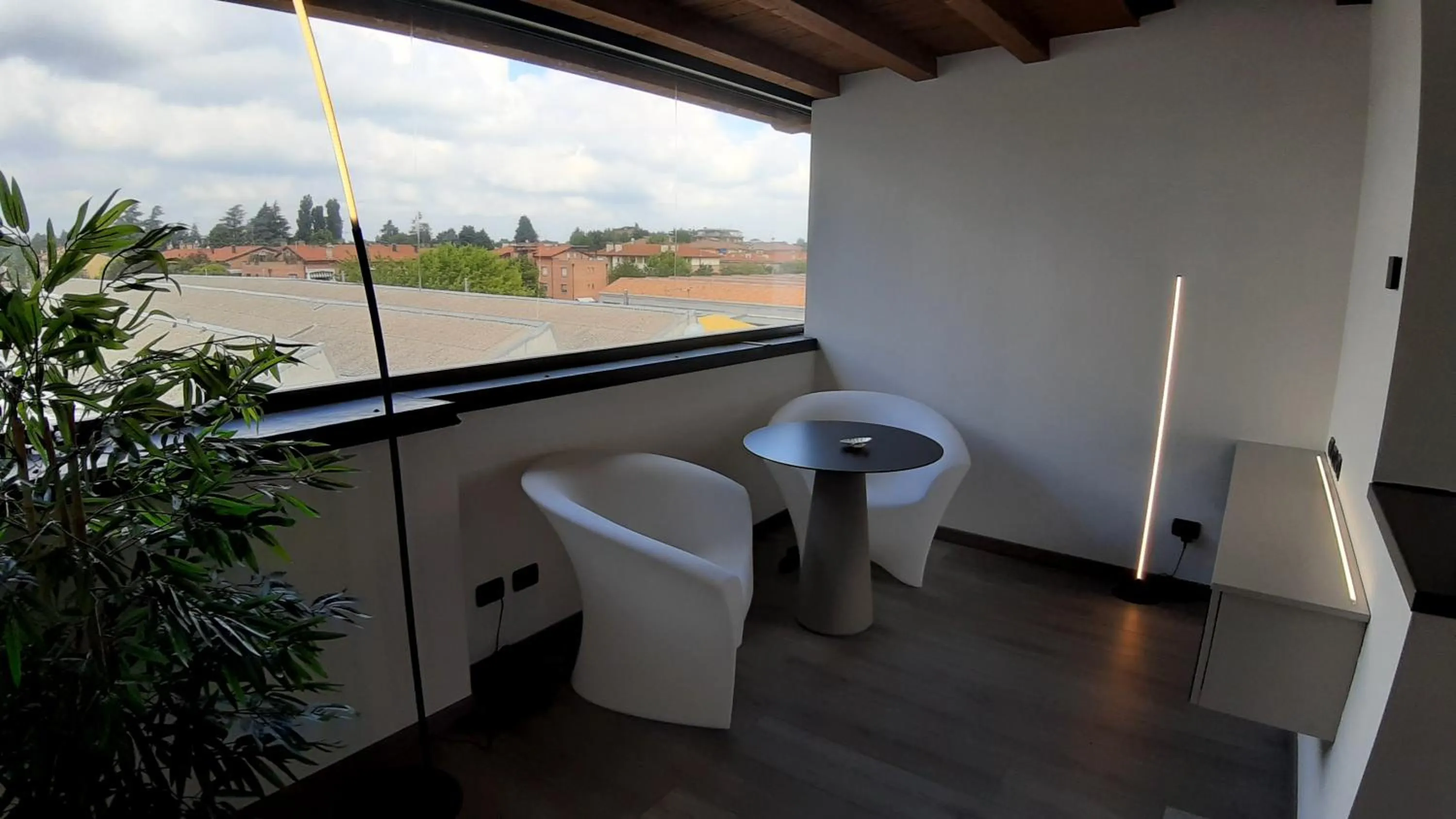 Balcony/Terrace in Continental Urban Art Hotel