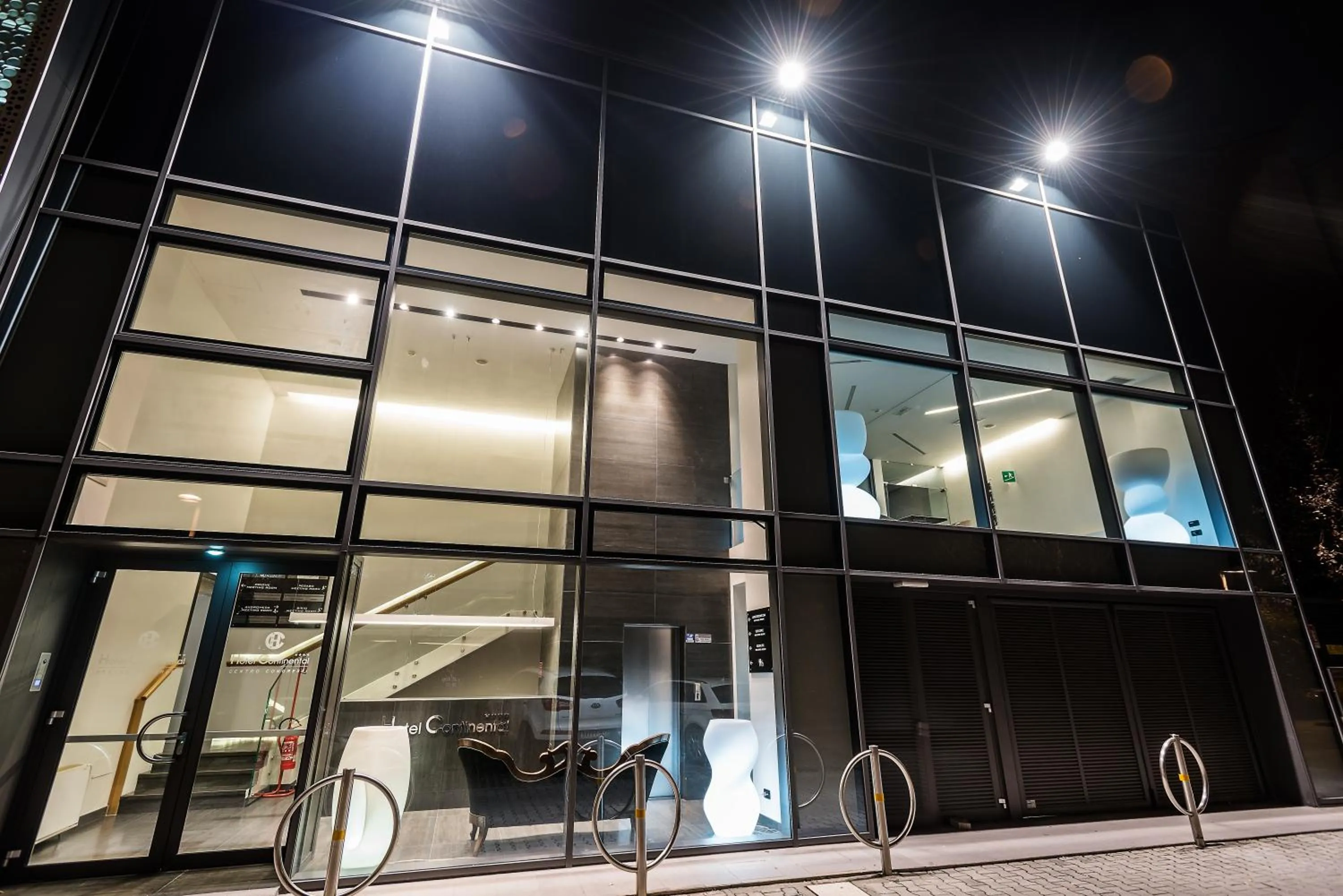 Meeting/conference room in Continental Urban Art Hotel