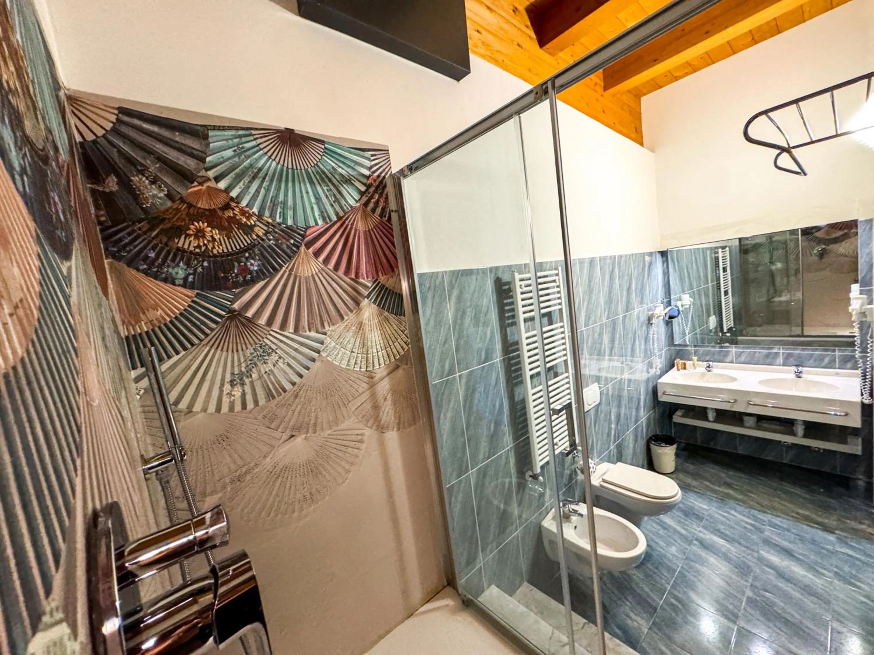 Bathroom in Continental Urban Art Hotel