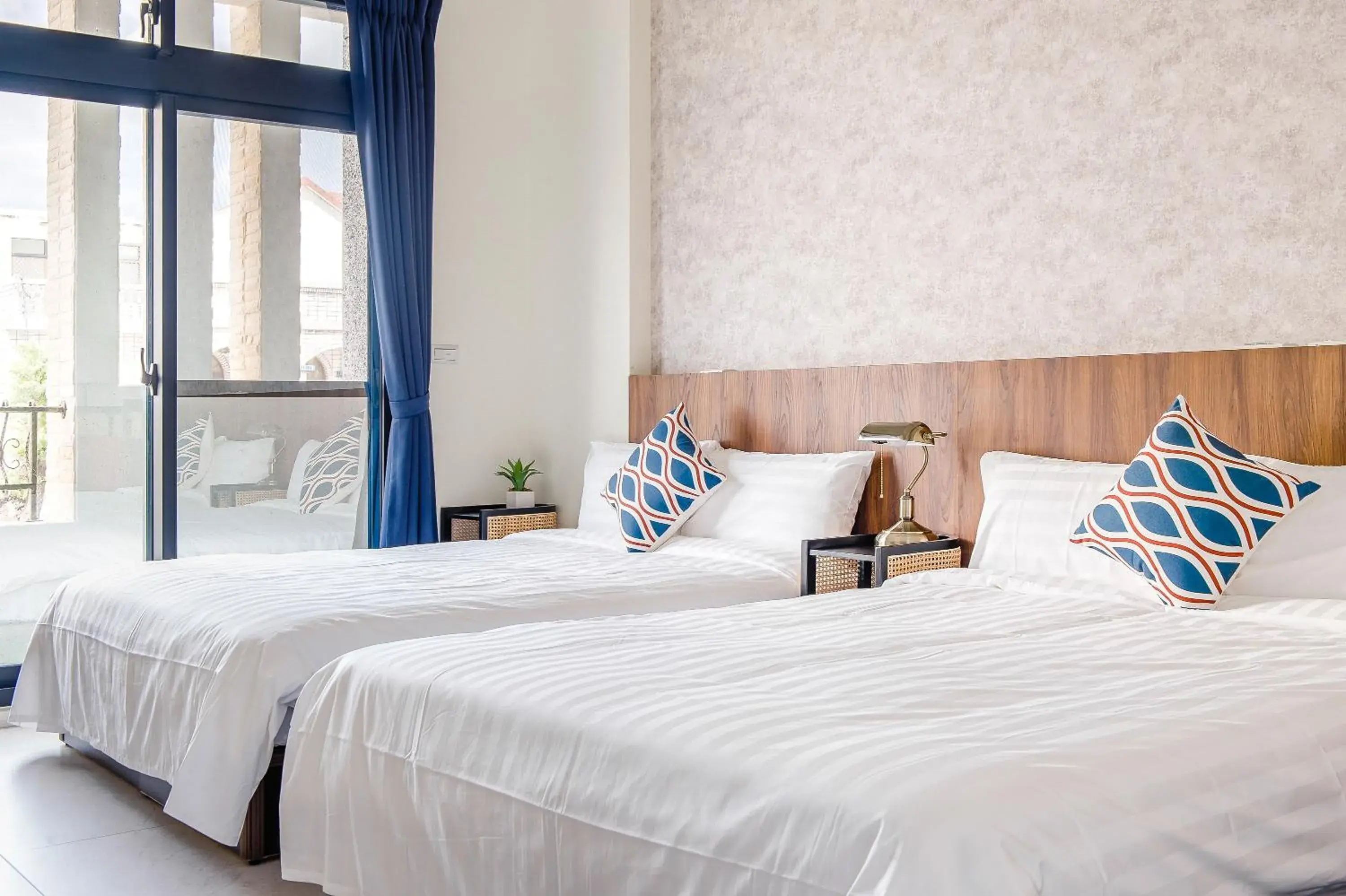 Deluxe Twin Room with Balcony in Choco style Smart Stay Deluxe Twin Room with Balcony in Choco style Smart Stay