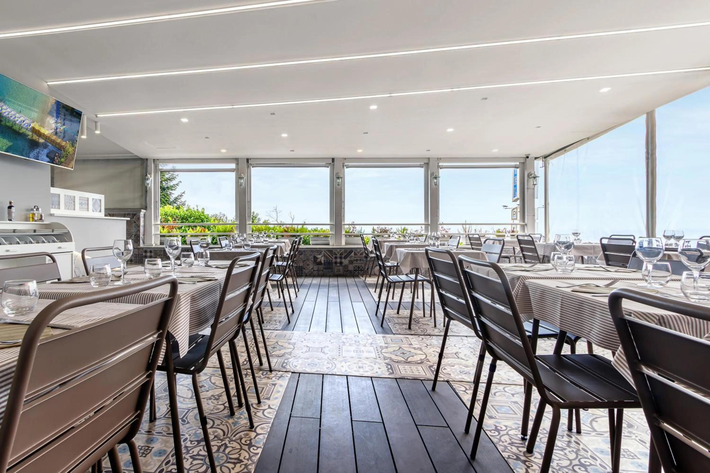 Breakfast in Hotel Prestige