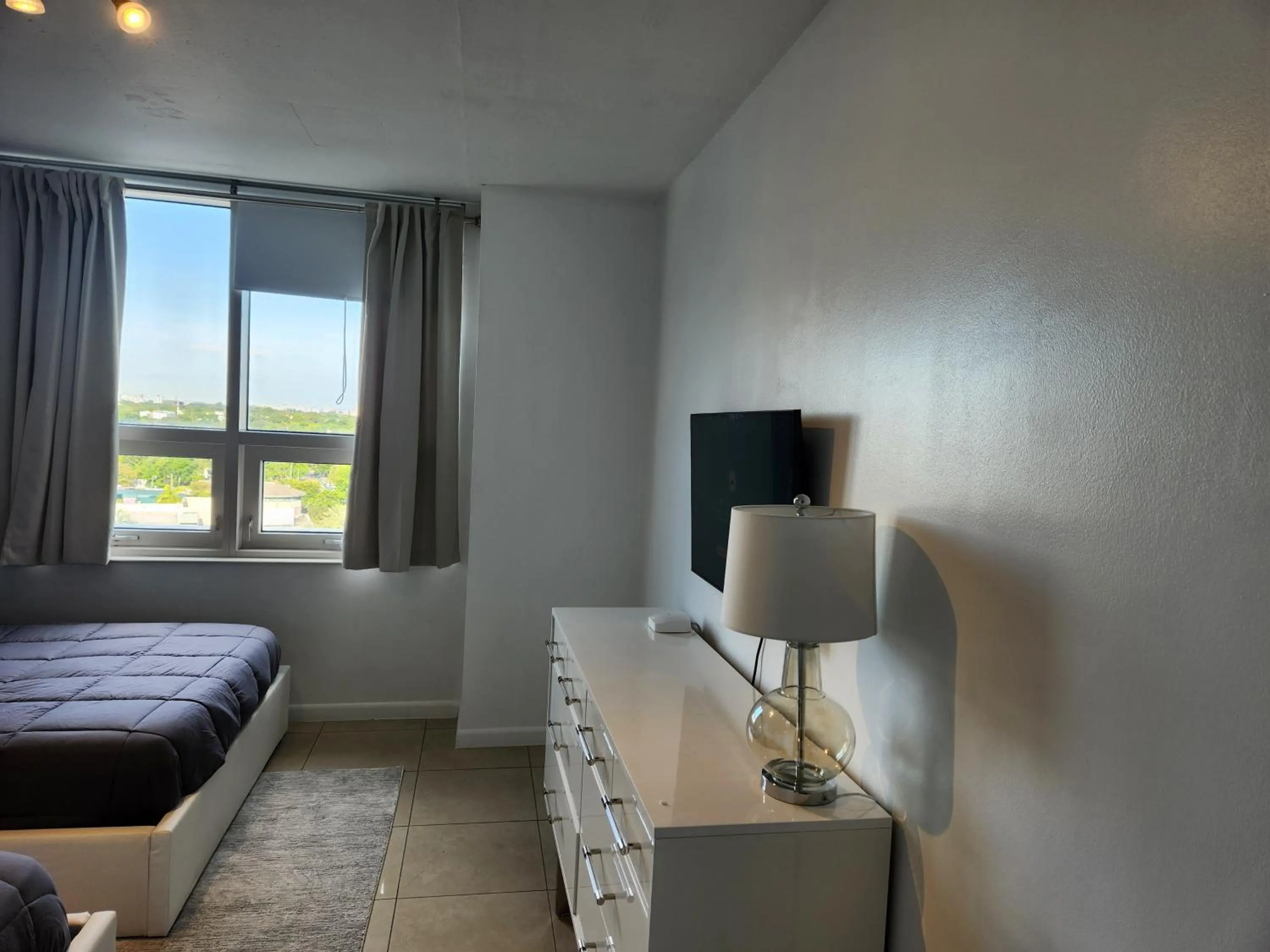 Bedroom, Bed in Wonderful 1 bedroom condo in Midtown.