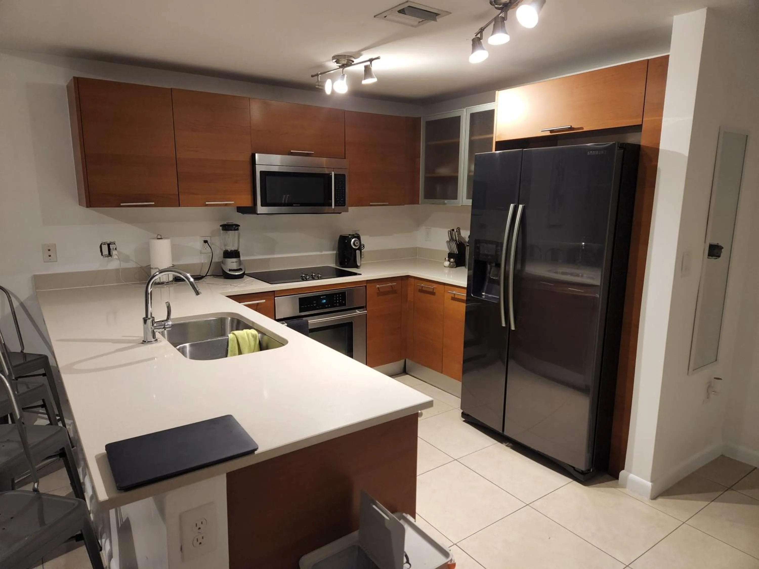 kitchen in Wonderful 1 bedroom condo in Midtown.