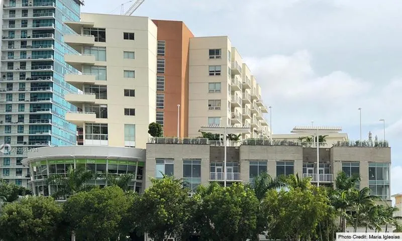 Property building in Wonderful 1 bedroom condo in Midtown.