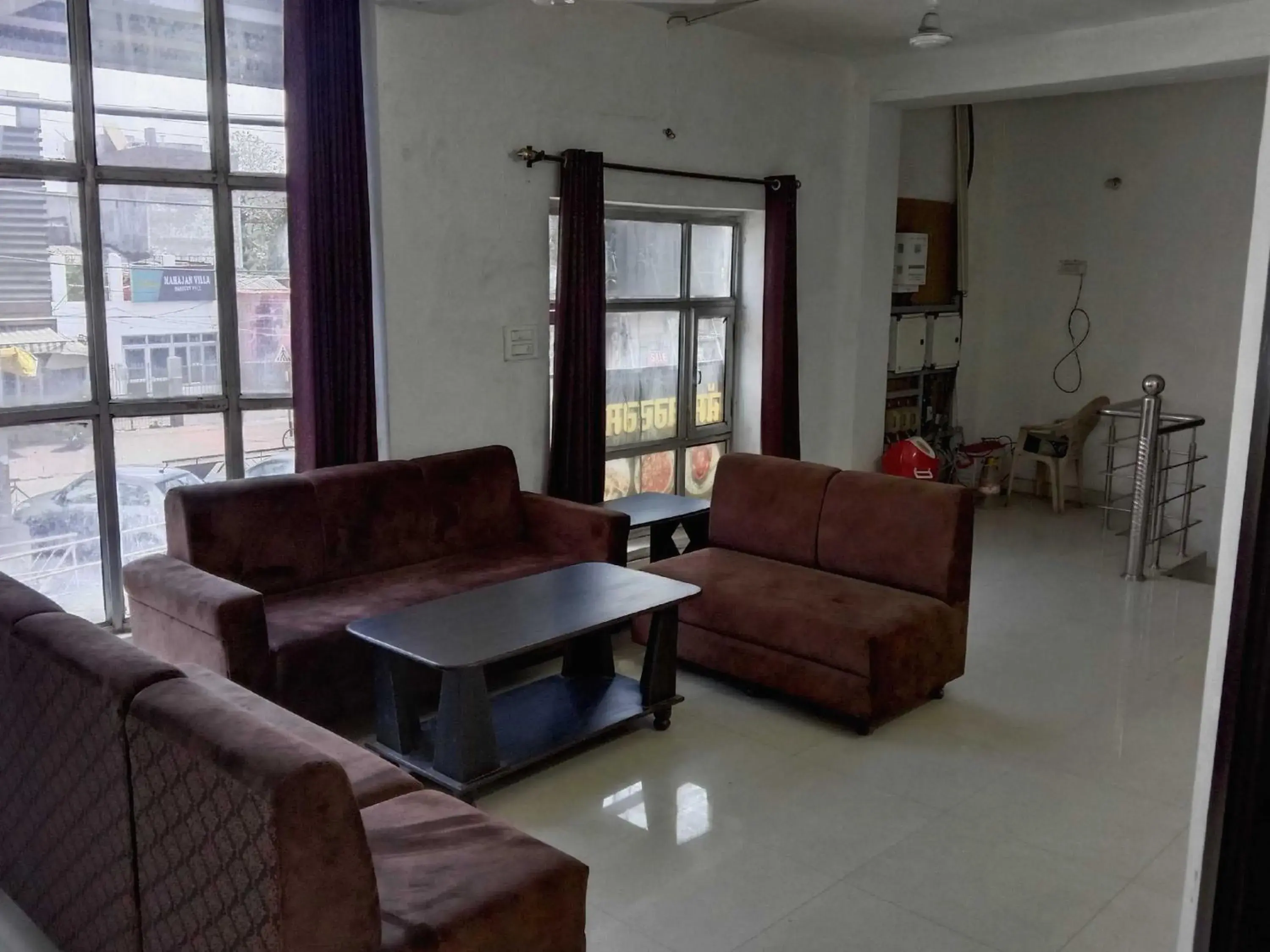 Bedroom in SPOT ON Hotel Deepak Palace Bedroom in SPOT ON Hotel Deepak Palace