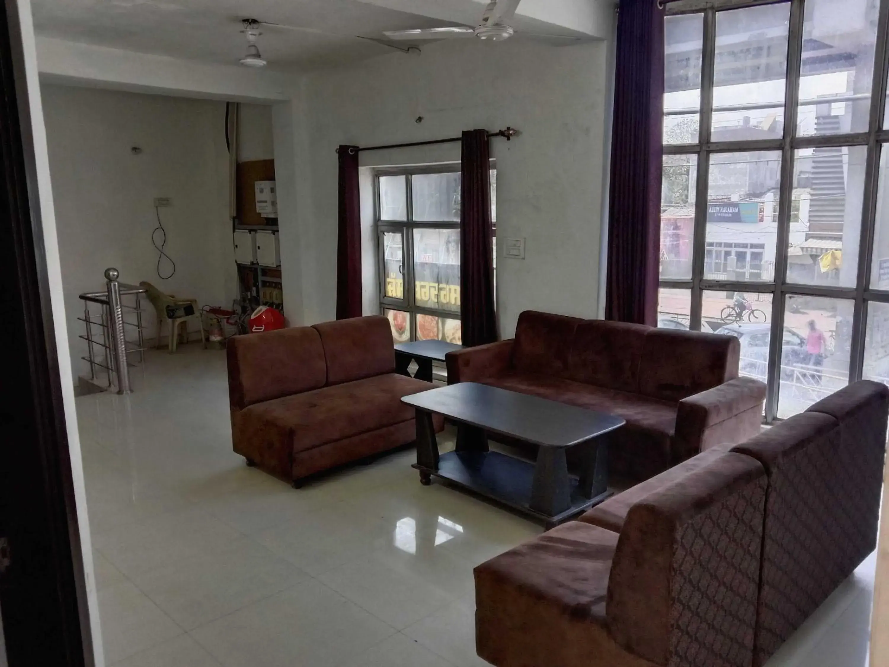 Bedroom in SPOT ON Hotel Deepak Palace Bedroom in SPOT ON Hotel Deepak Palace