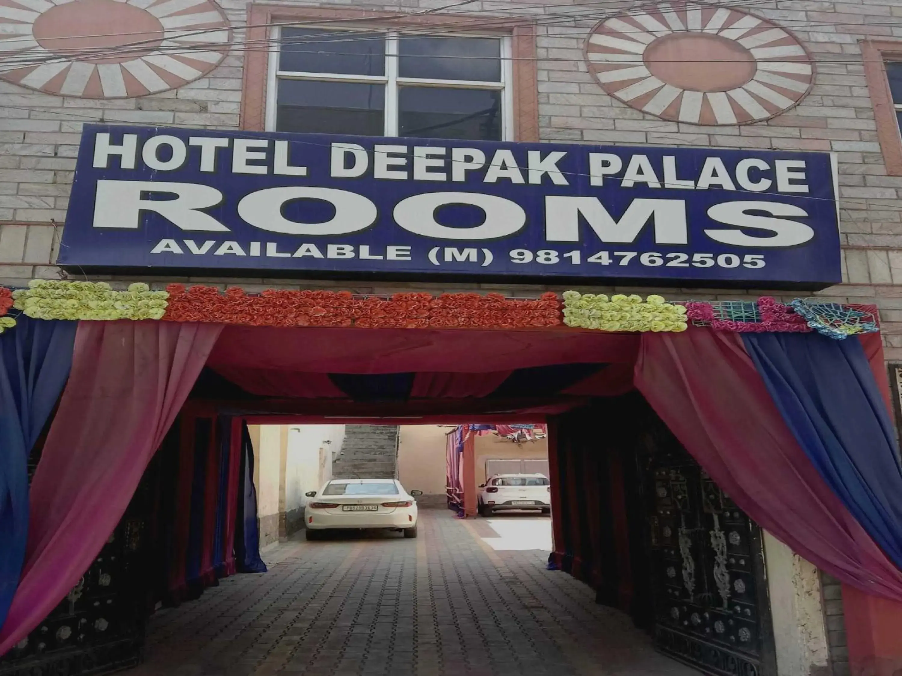 Facade/entrance in SPOT ON Hotel Deepak Palace Facade/entrance in SPOT ON Hotel Deepak Palace