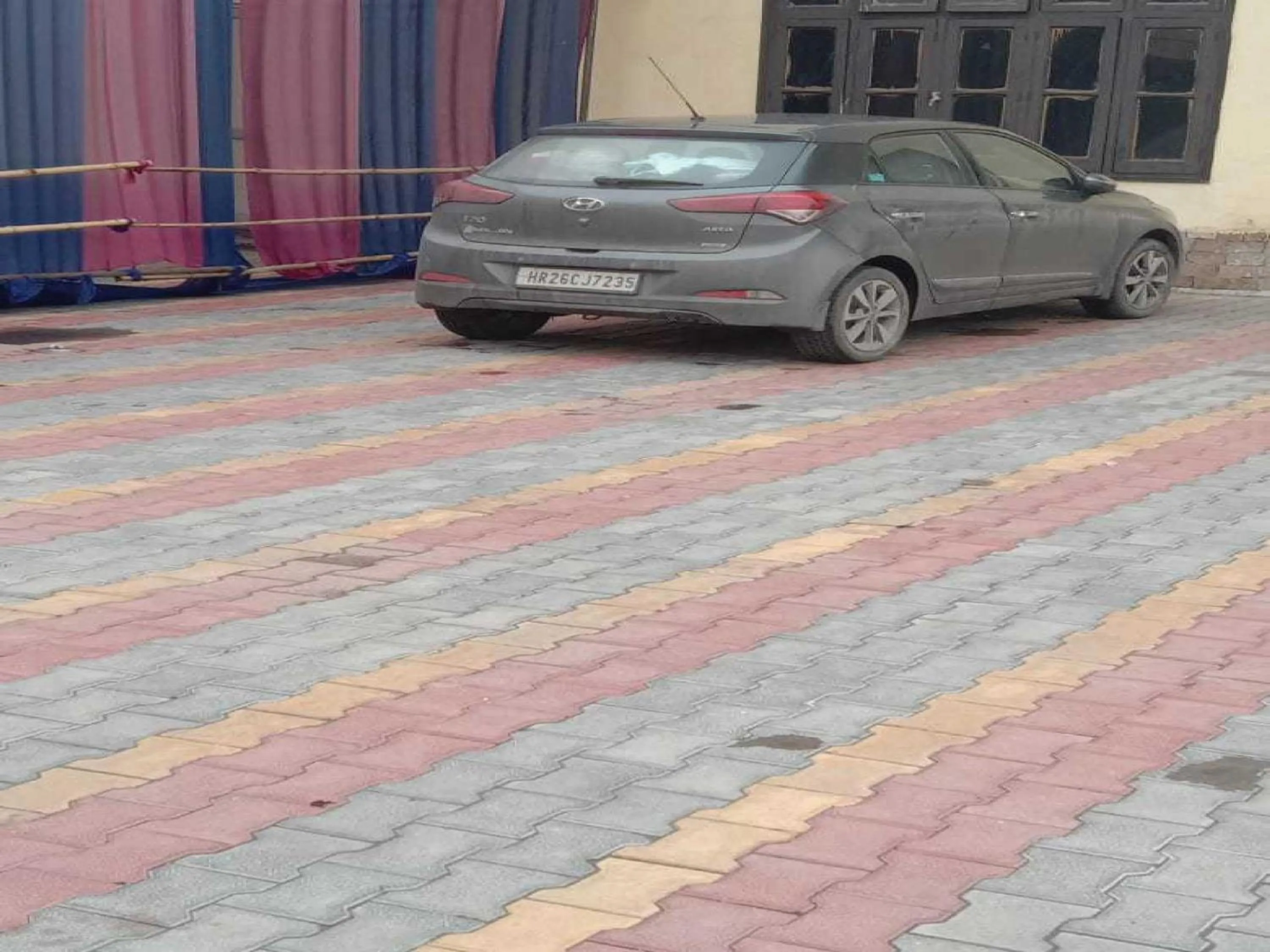 Facade/entrance in SPOT ON Hotel Deepak Palace