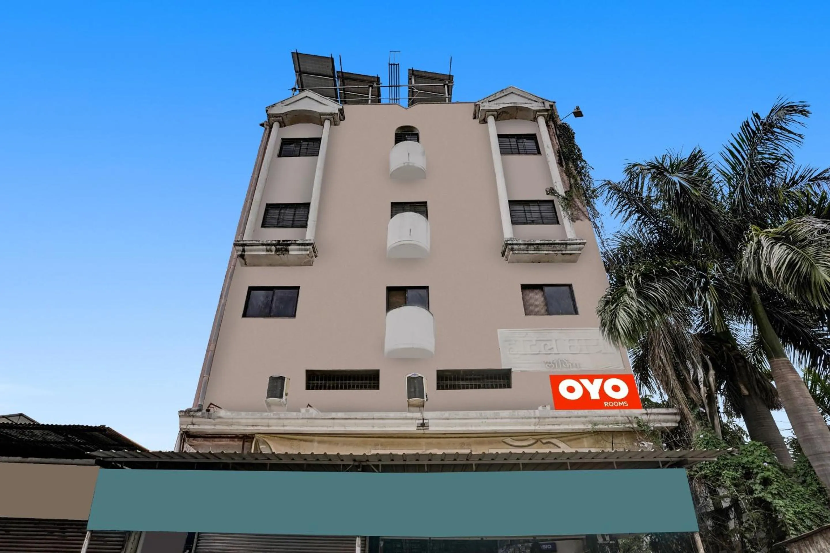 Facade/entrance in Hotel O Chhaya