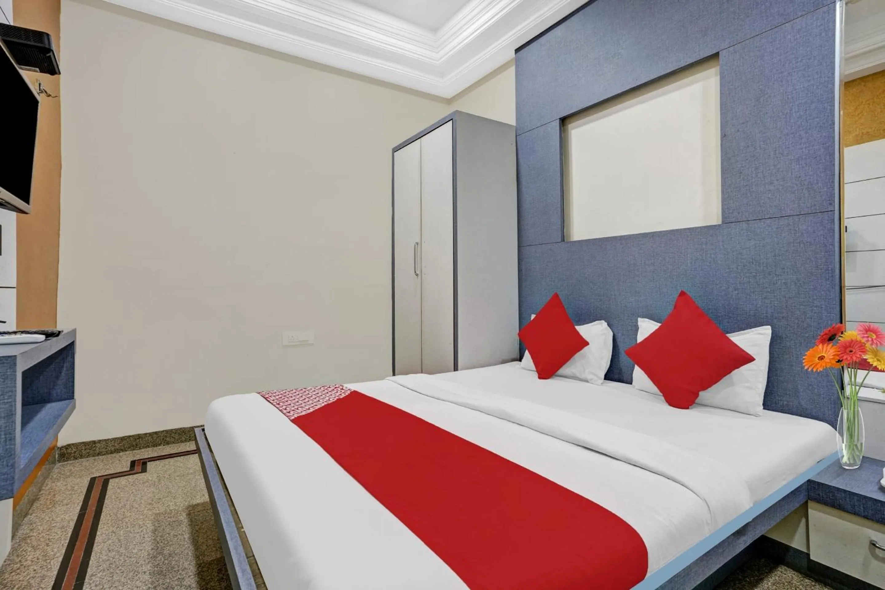 Lobby or reception, Bed in Hotel O Chhaya