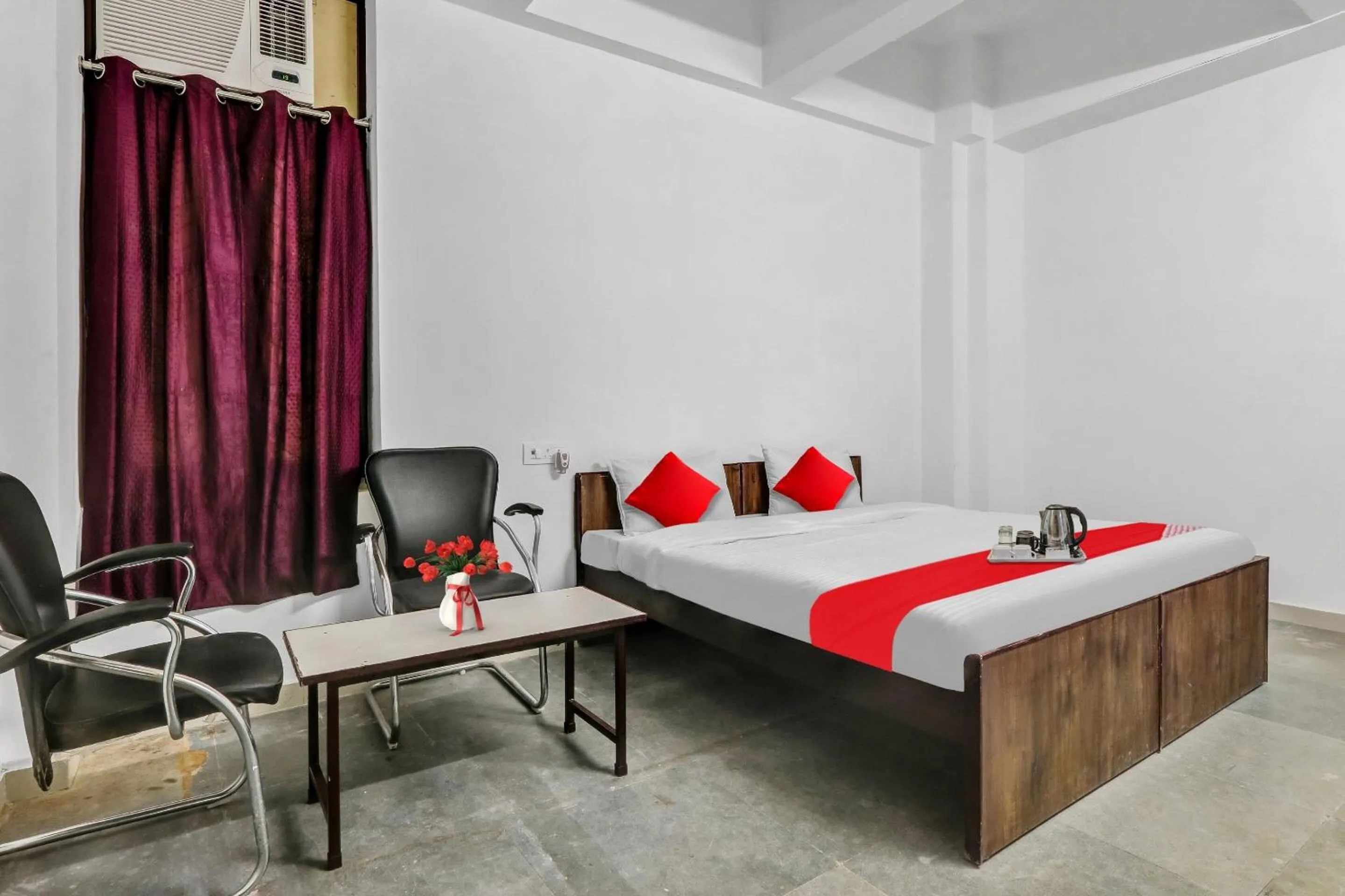 Bedroom, Bed in Hotel O Star Stay Guest house opposite Kendriya Bhawan