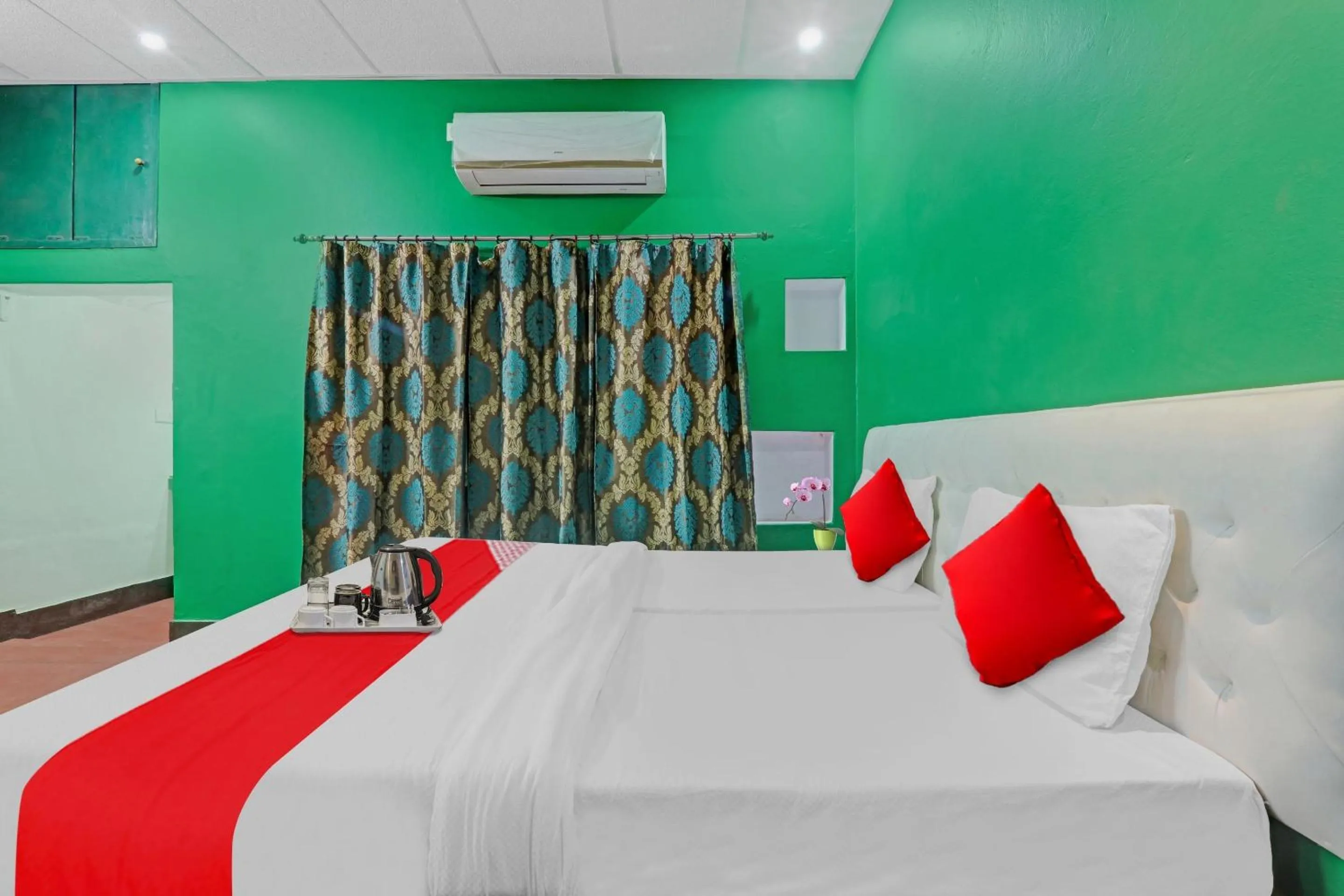 Bedroom in Hotel O Surbhi G House