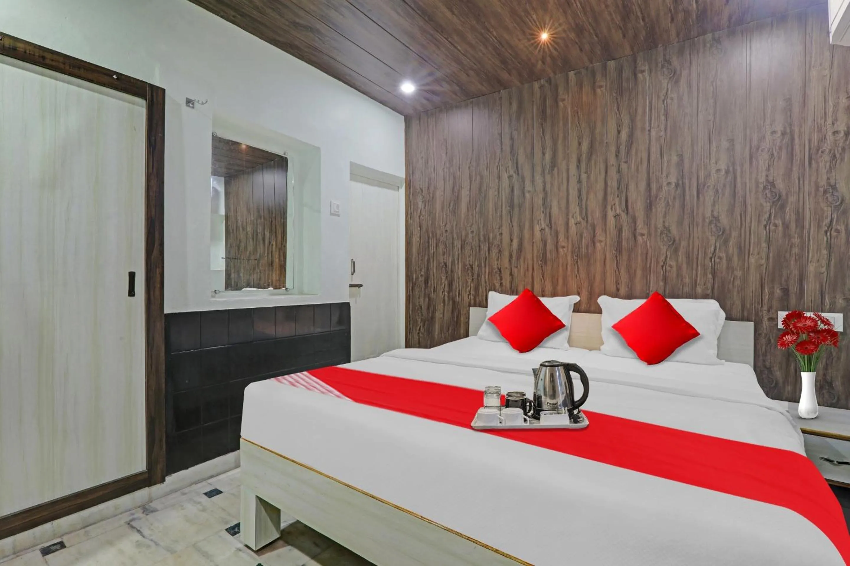 Bedroom in Hotel O Surbhi G House