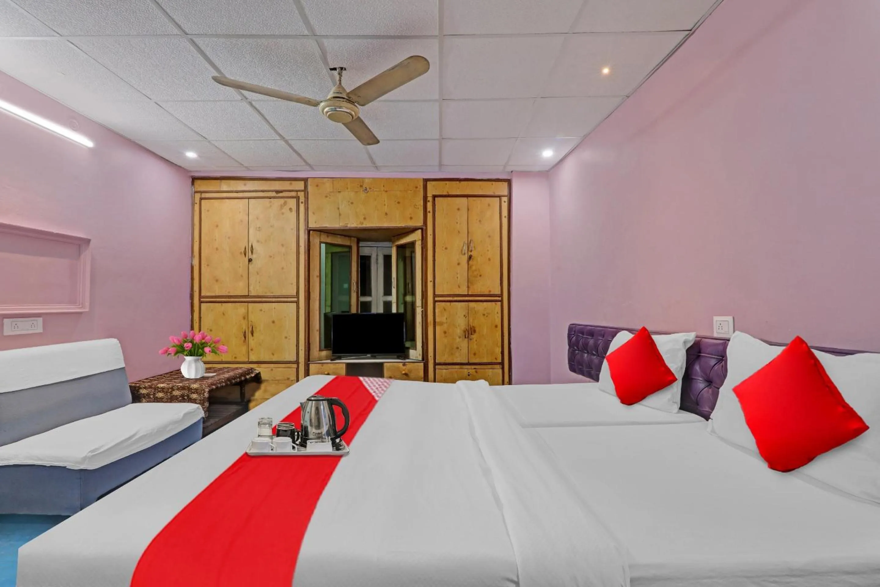 Bedroom in Hotel O Surbhi G House