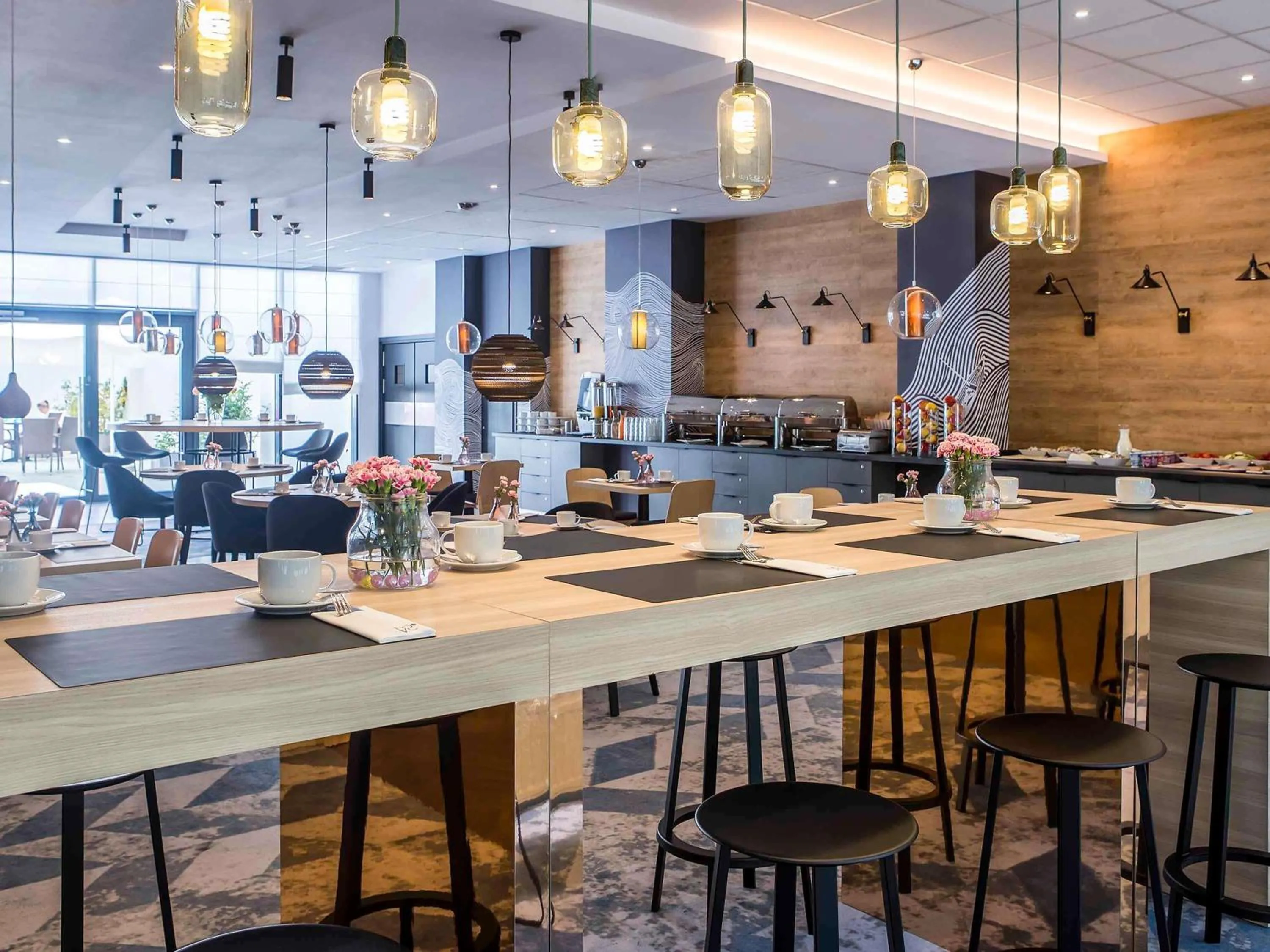 Restaurant/places to eat in Novotel Szczecin Centrum