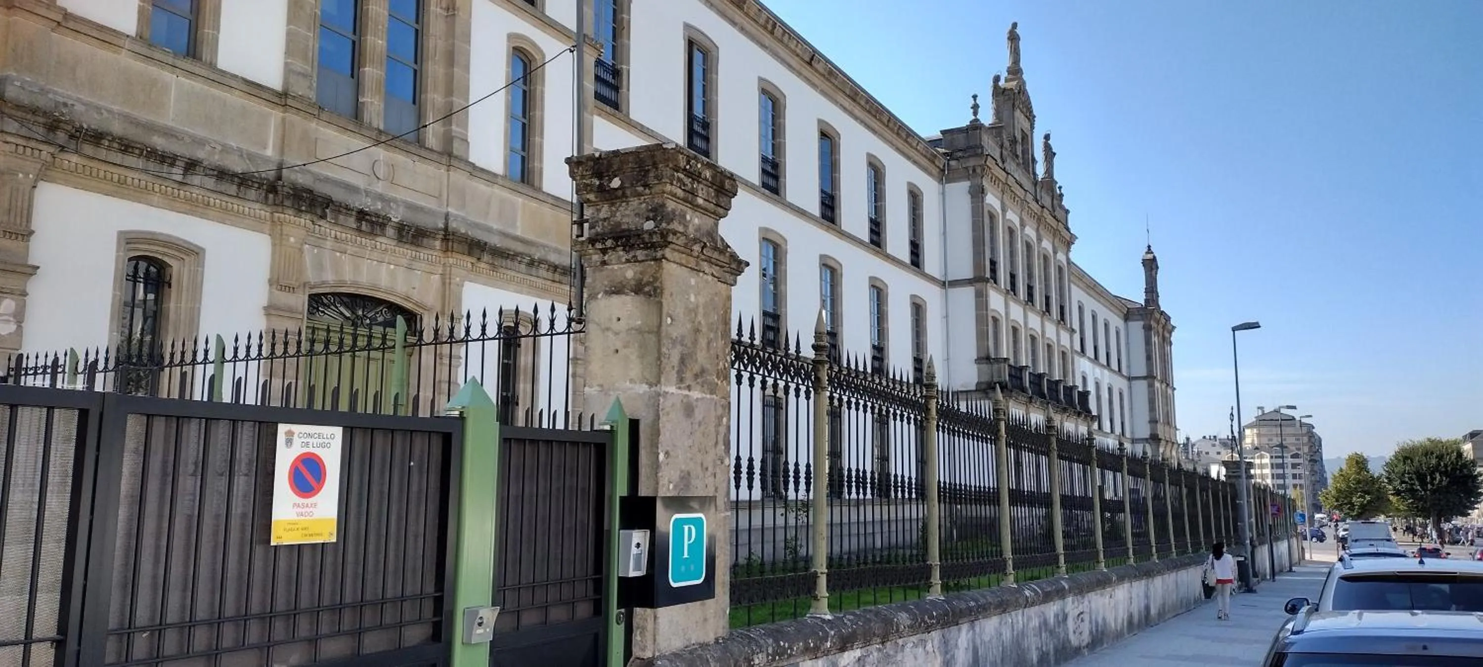 Property building in Hospedería San Froilan