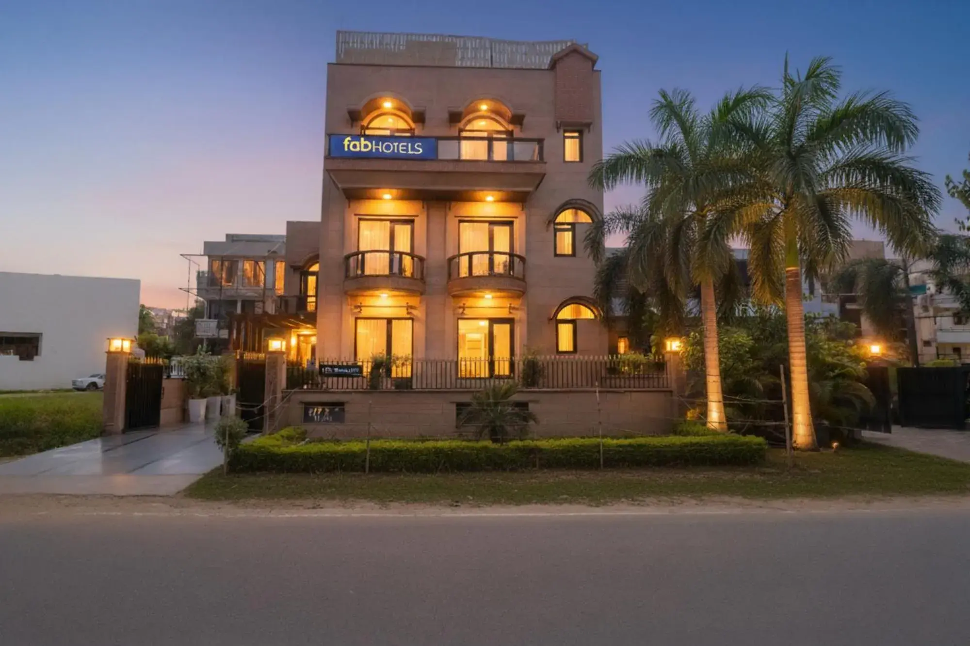 Property building in FabHotel RR Residency - DLF Cyber City, Gurugram Property building in FabHotel RR Residency - DLF Cyber City, Gurugram